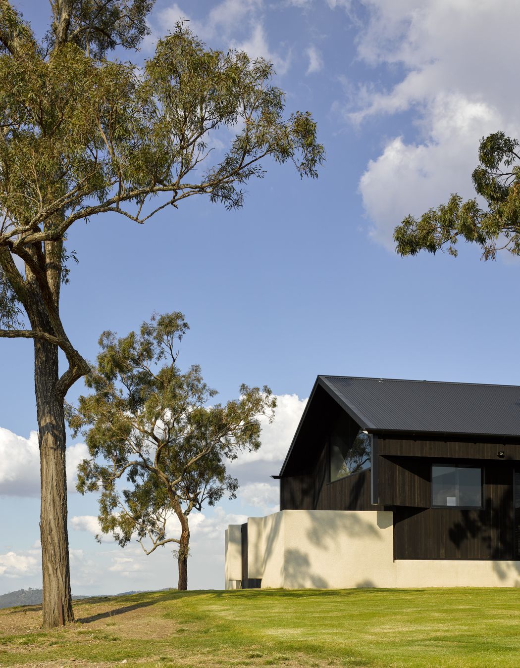 Glenmaurie-Station-by-Shaun-Lockyer-Architects-Issue-11-Feature-The-Local-Project-Image-41-1.jpg