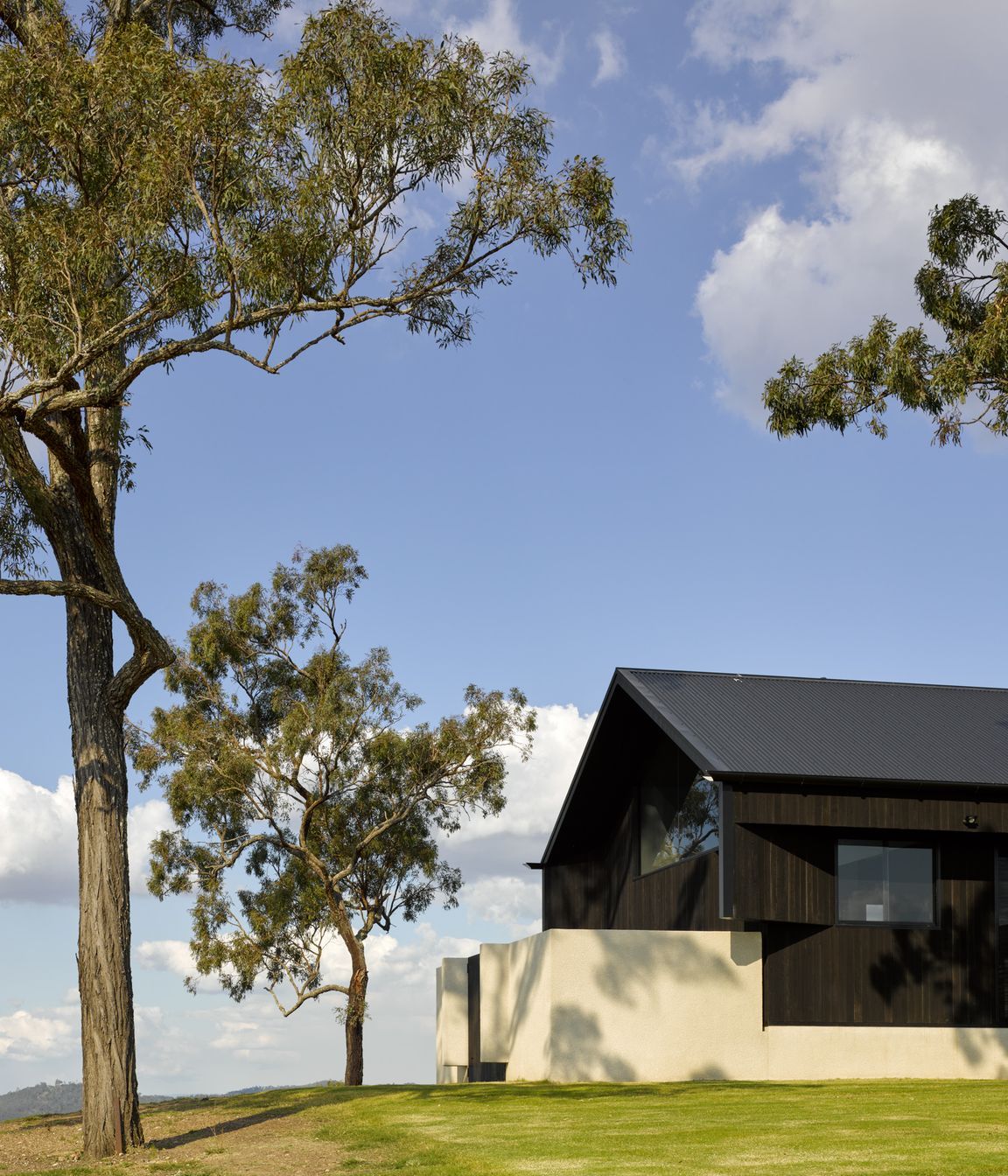 Glenmaurie-Station-by-Shaun-Lockyer-Architects-Issue-11-Feature-The-Local-Project-Image-41-1.jpg