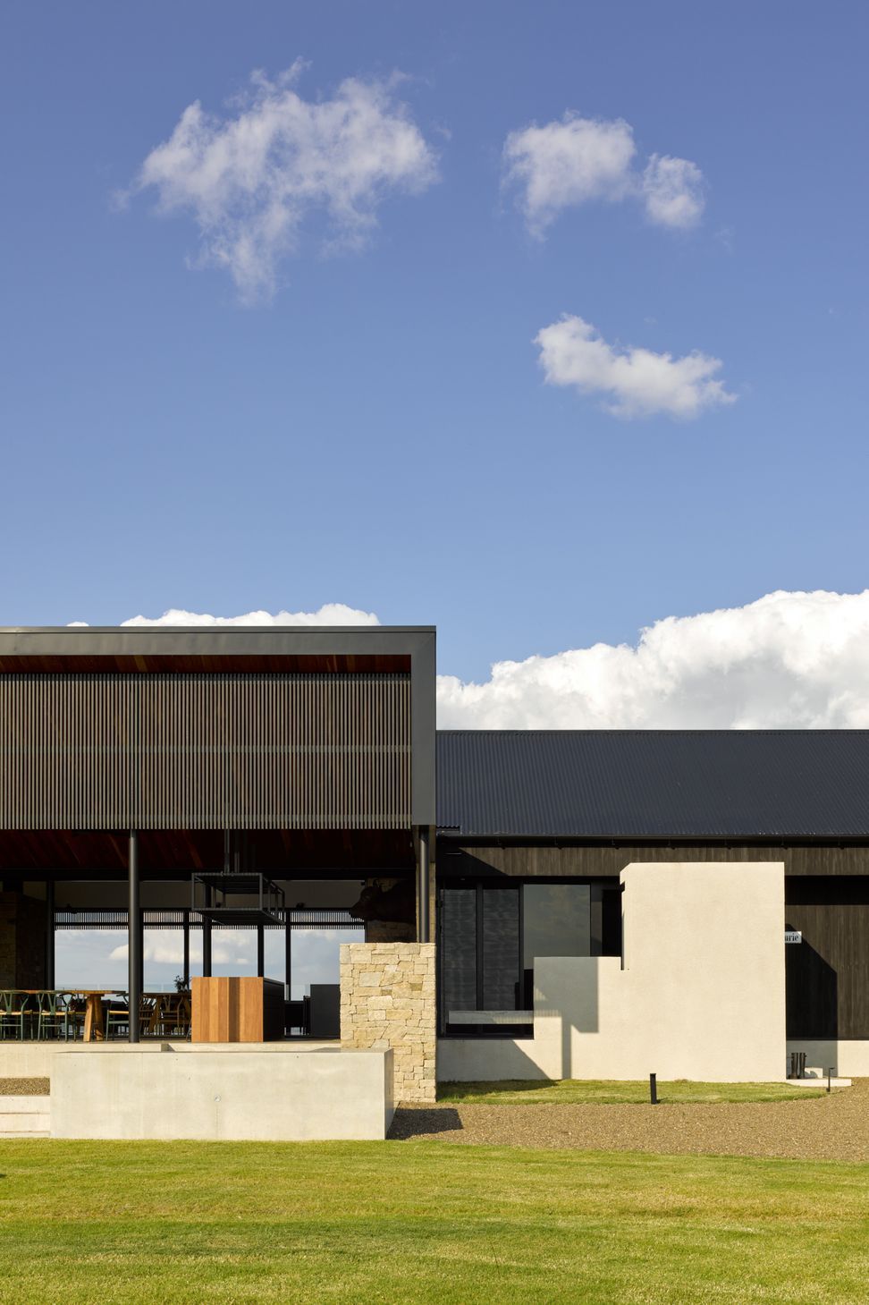Glenmaurie-Station-by-Shaun-Lockyer-Architects-Issue-11-Feature-The-Local-Project-Image-44-1.jpg