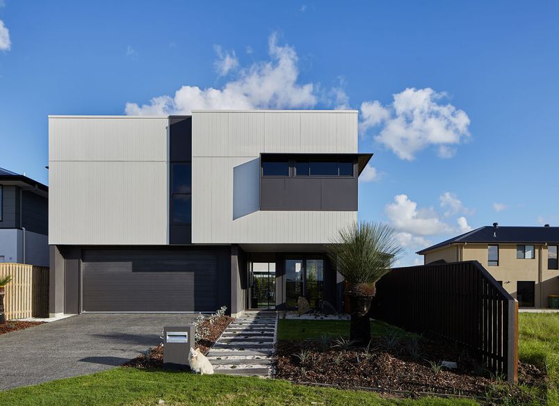 Helensvale House