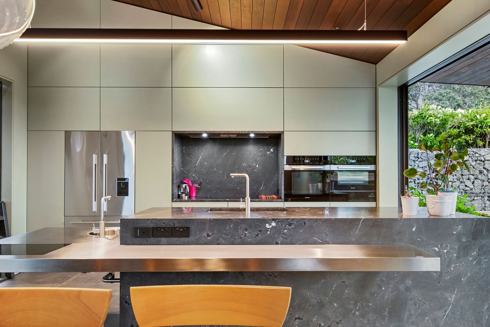 Quadro 669 Pull Out Kitchen Mixers