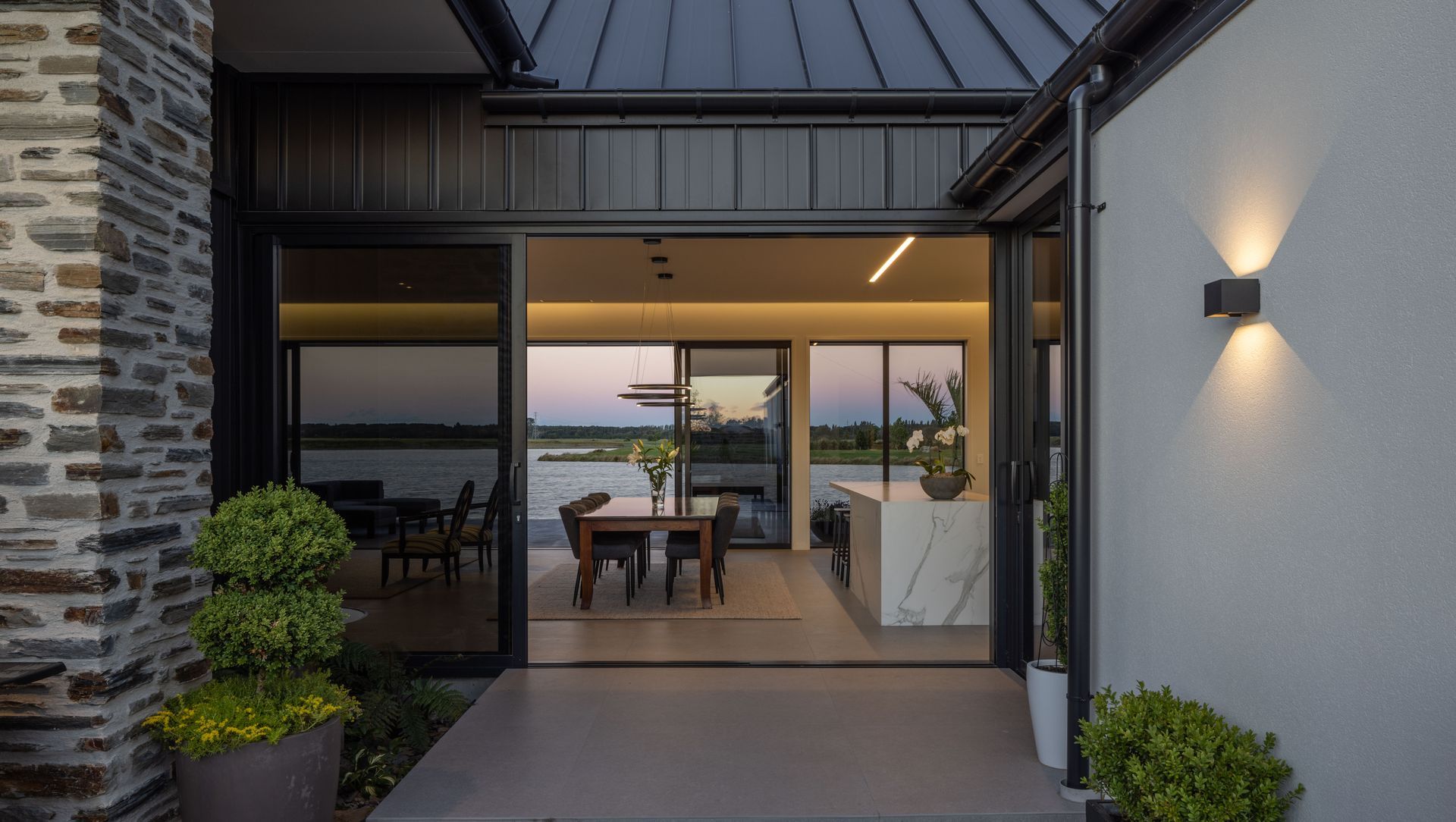 Lake View House banner