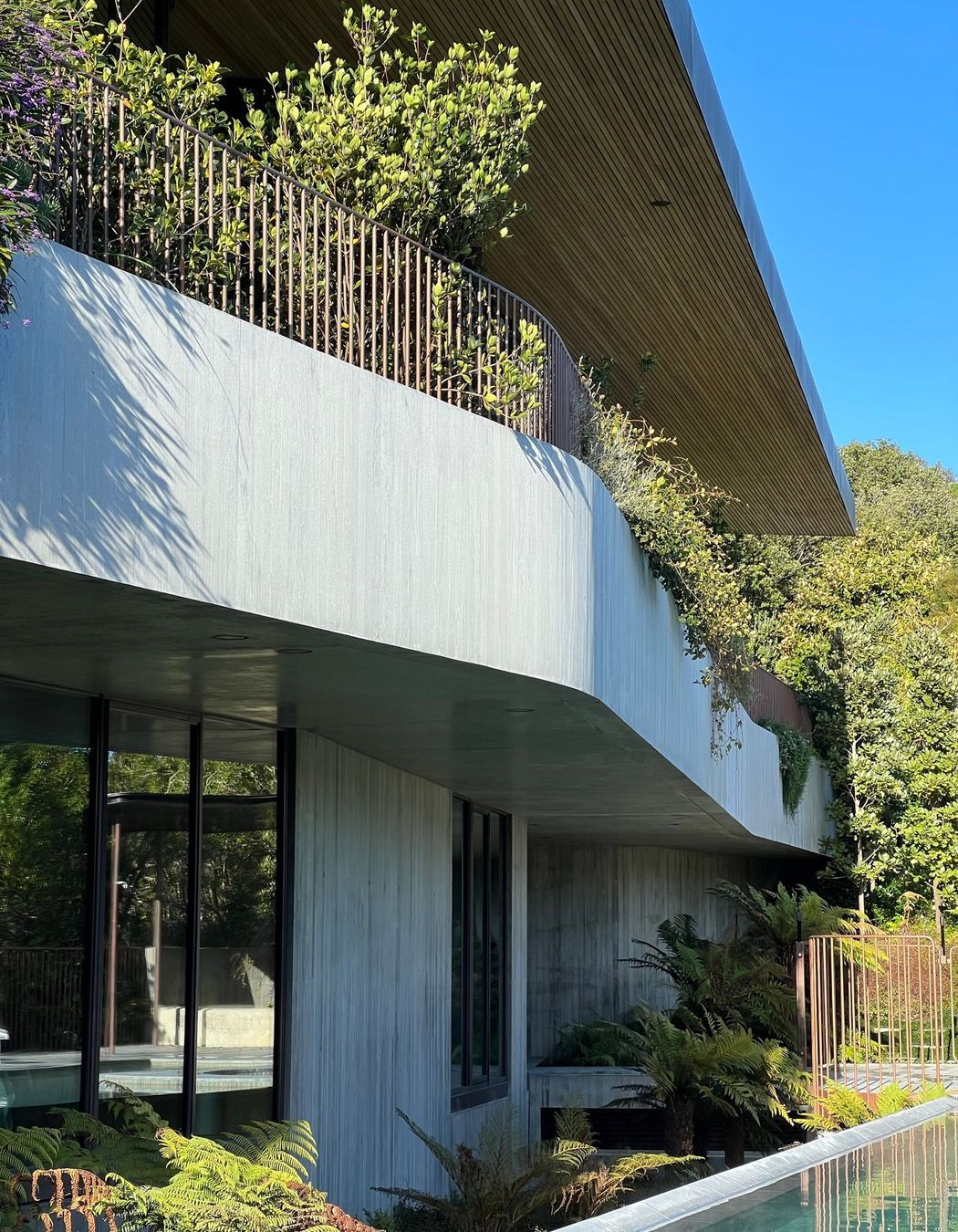 Bronze Balustrade - Waiheke Architecturally Designed Home