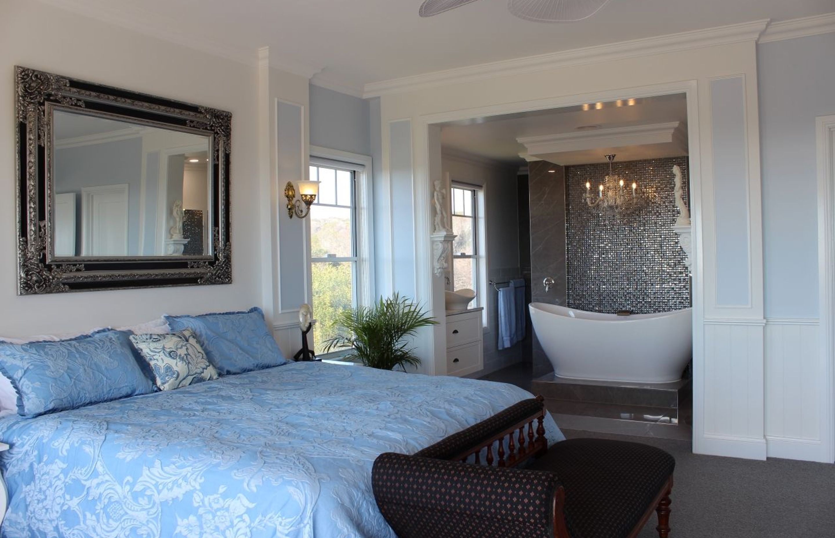 Main House Master Bedroom. Photography: Hawksley Developments