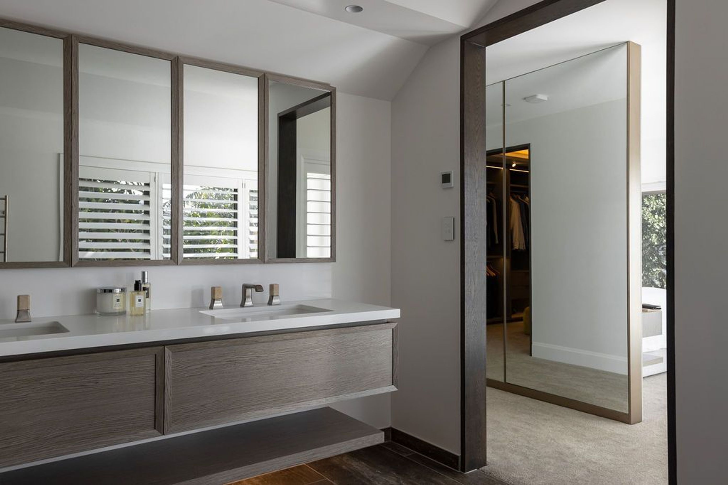Sarsfield Street residence