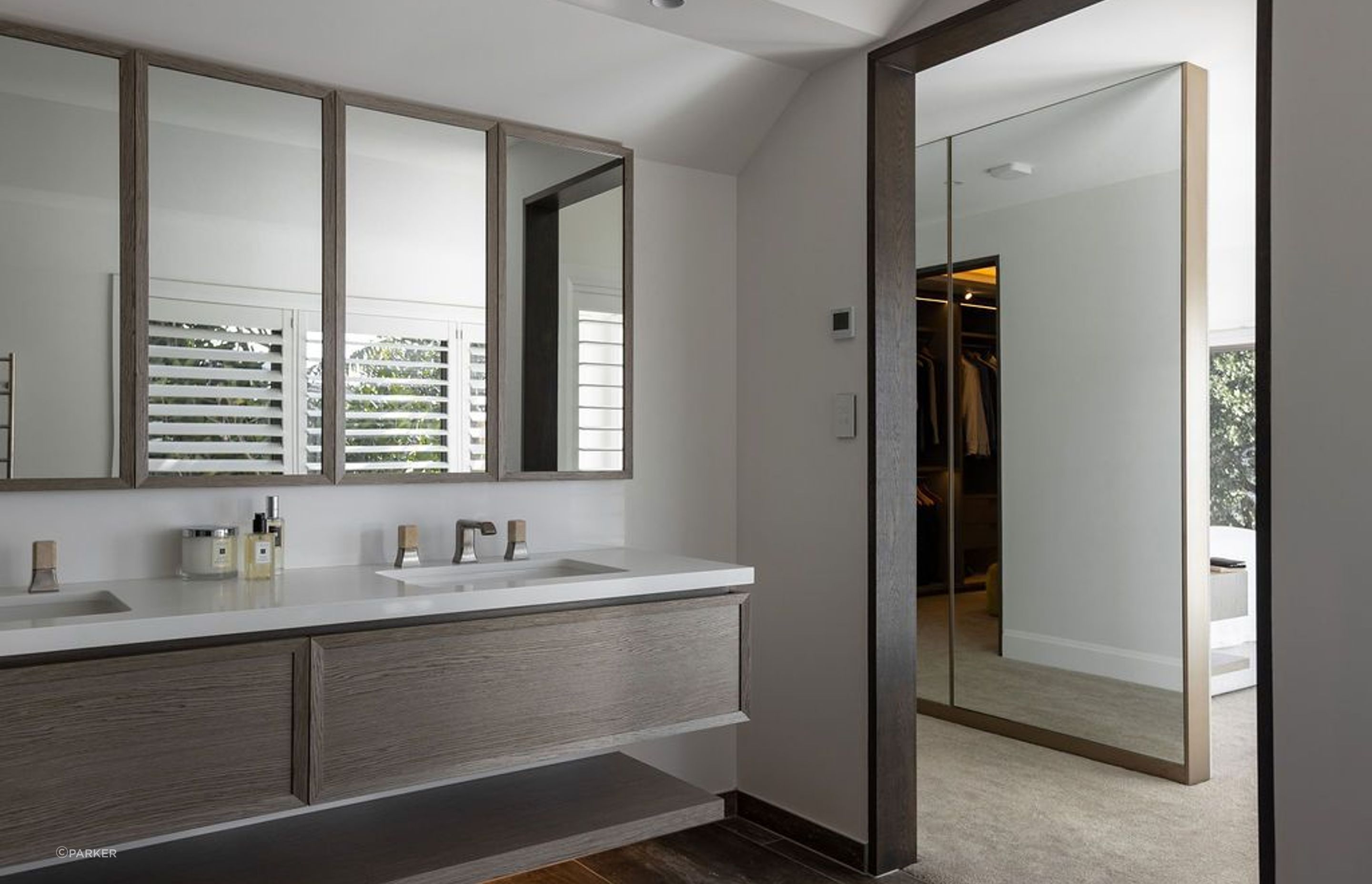Sarsfield Street residence