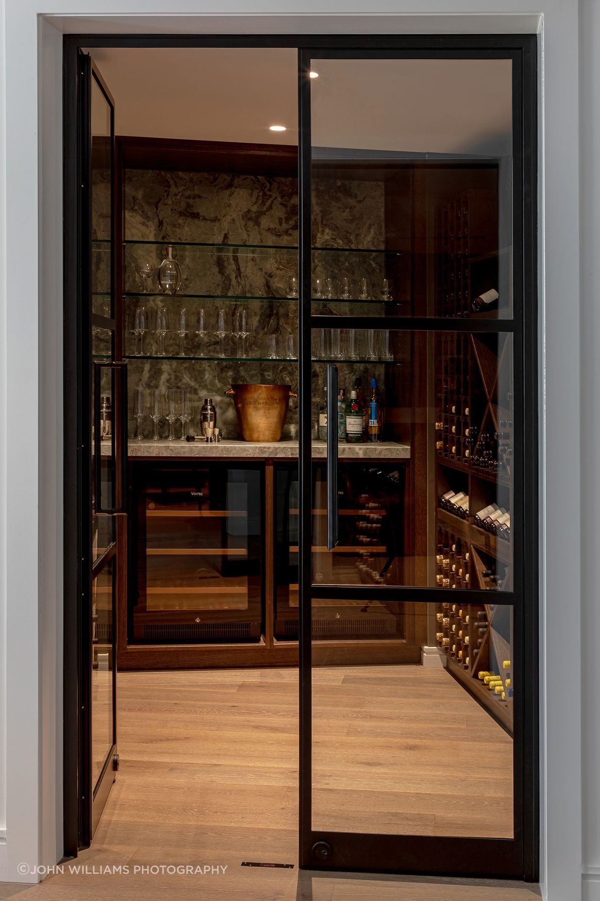 Johnston-Architects-005-Millbrook-Residence.jpg