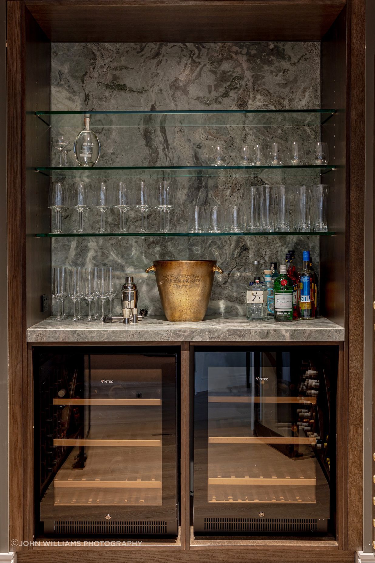 Johnston-Architects-006-Millbrook-Residence.jpg
