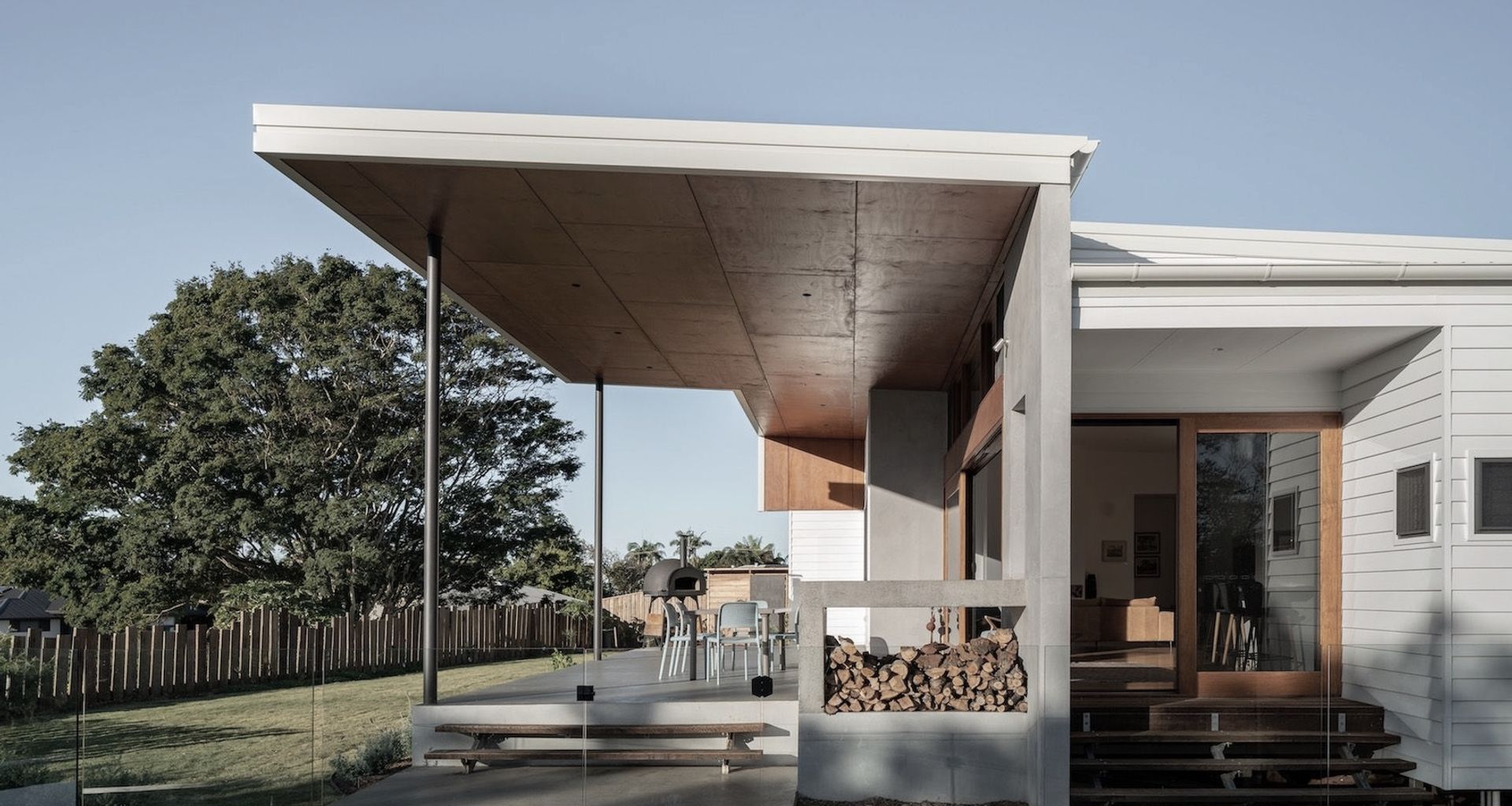 Karibu House banner