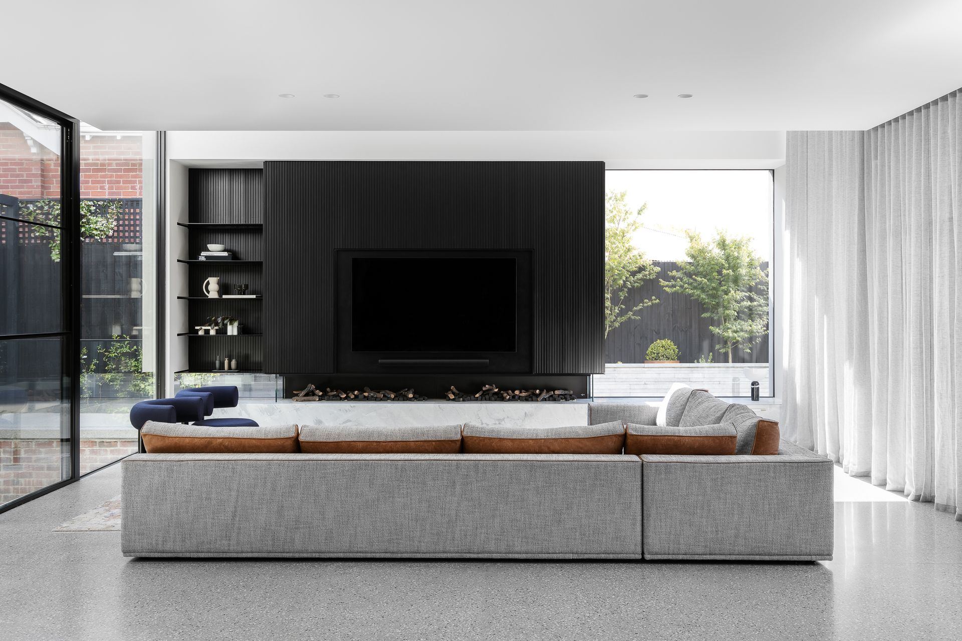 ##Round Choreography Residence