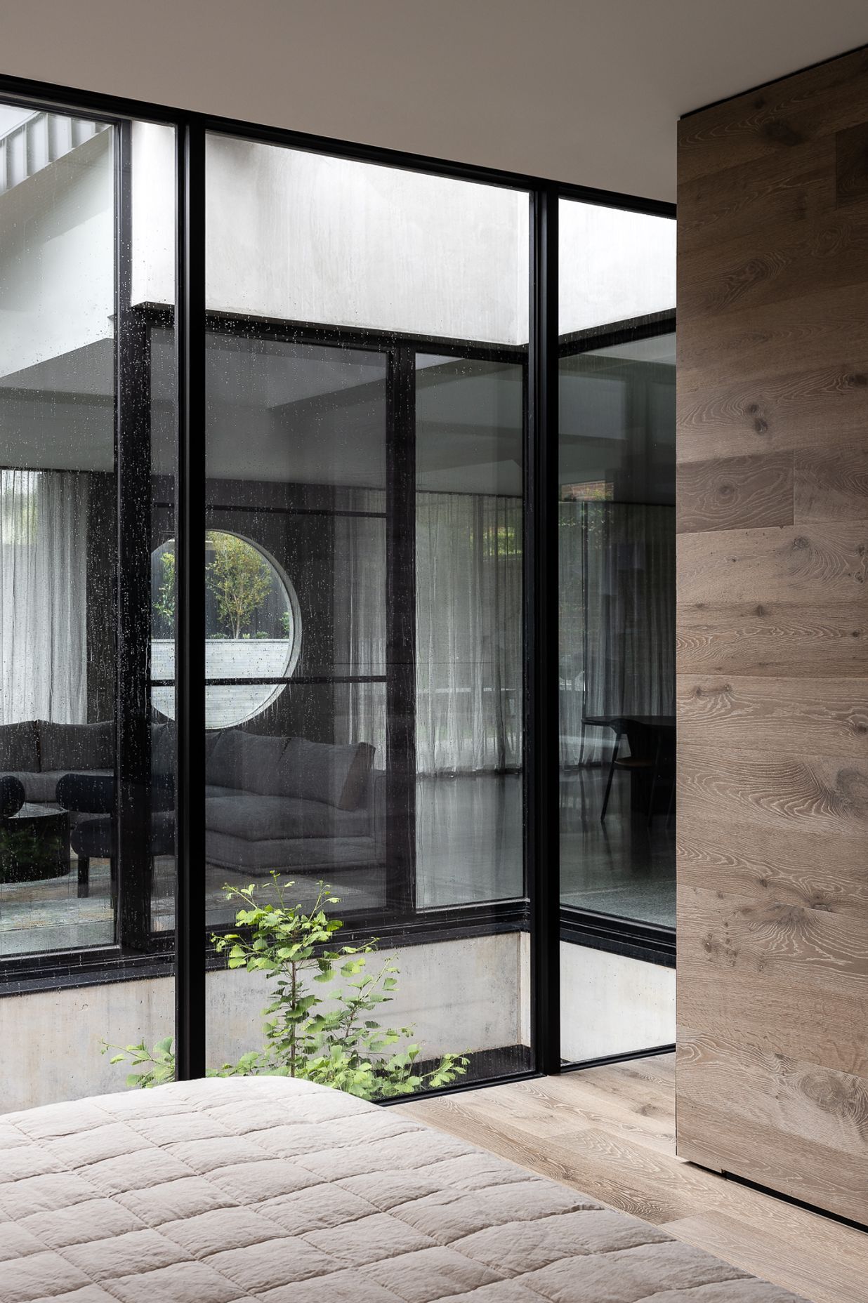 ##Round Choreography Residence