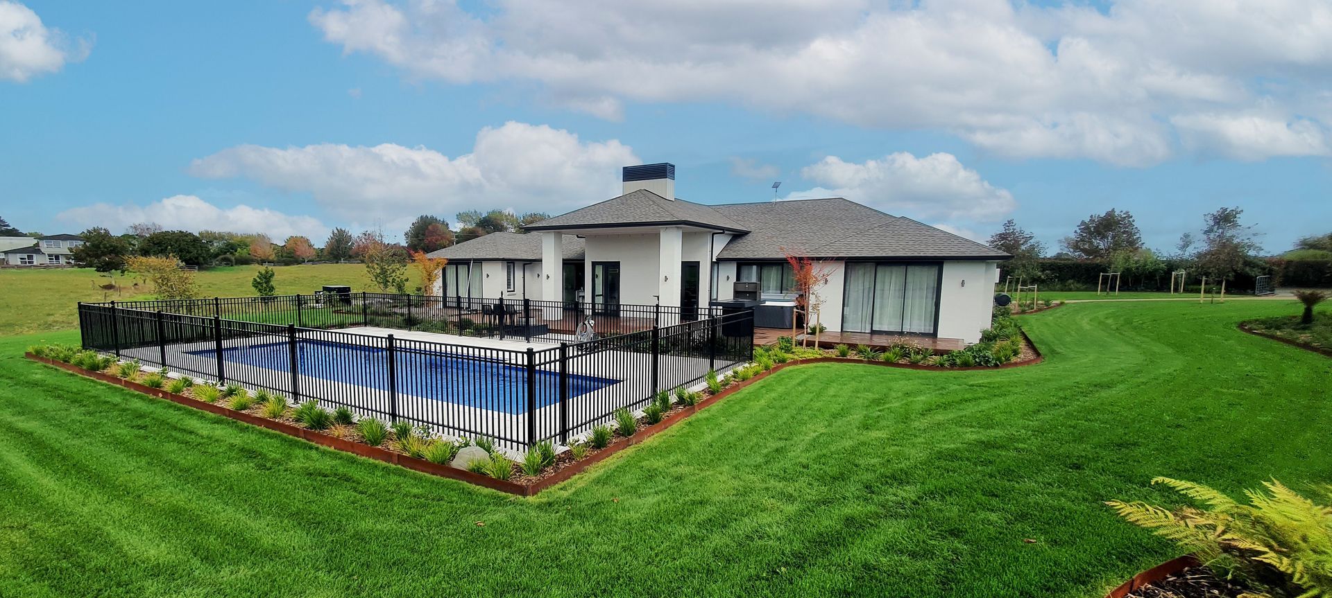 Luxury New Build In Karaka banner