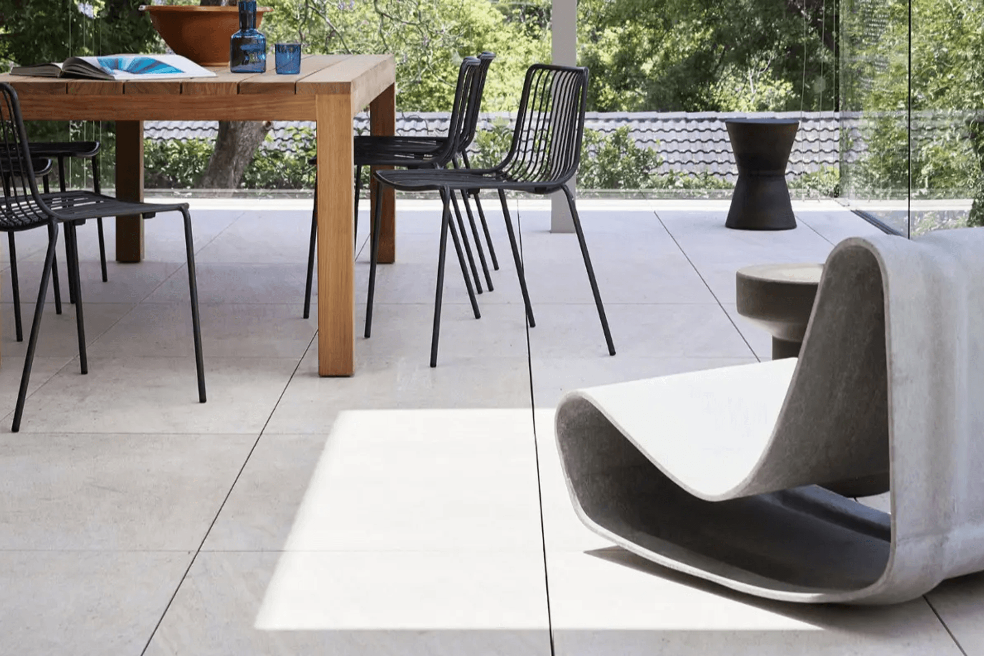 Concha Bonita Limestone (Custom Order) | Tavira Limestone | Striato Coliseum Travertine | Toki Constructions | Jorge Hrdina