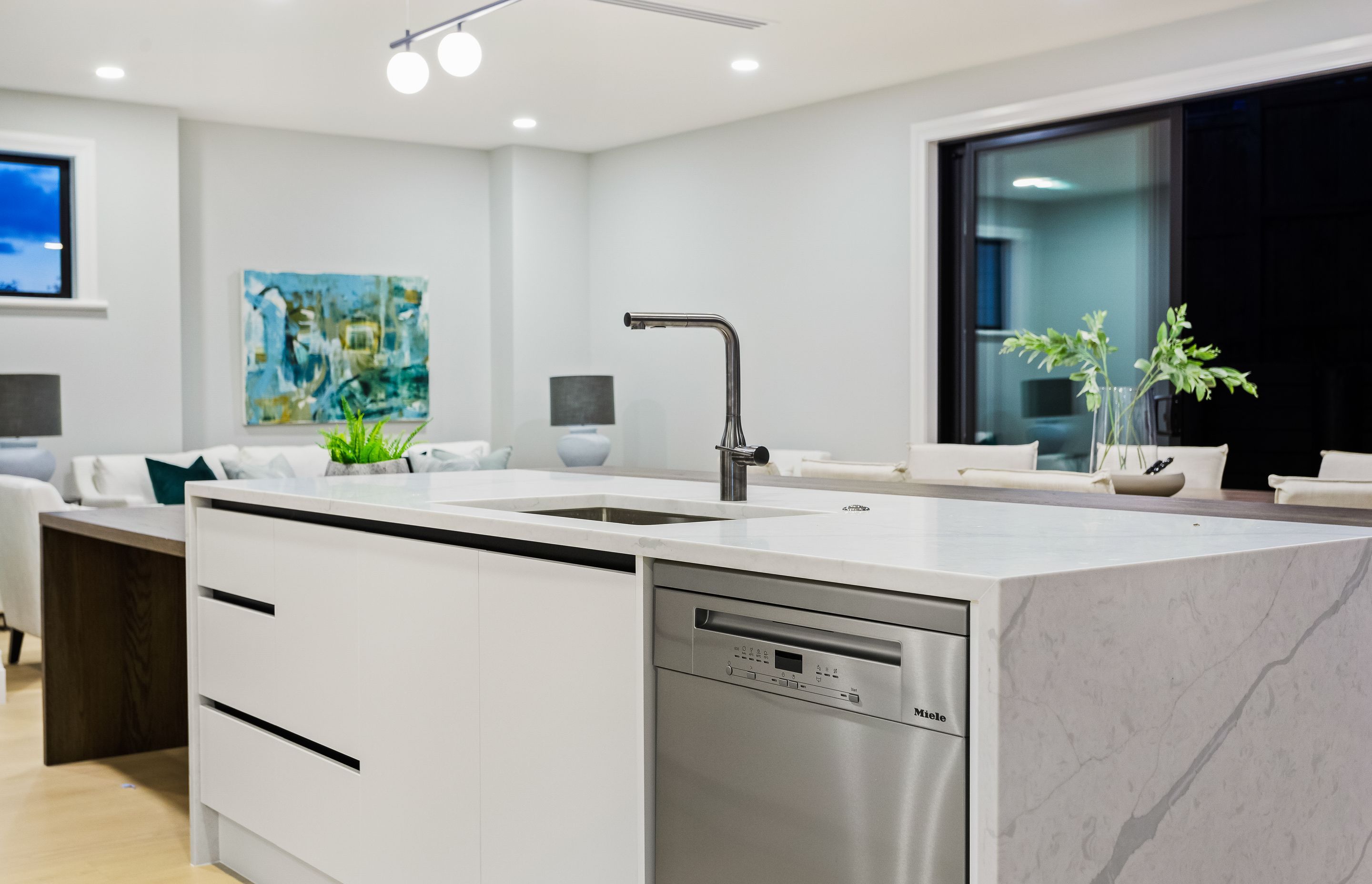 Kitchen-2-v4.jpg