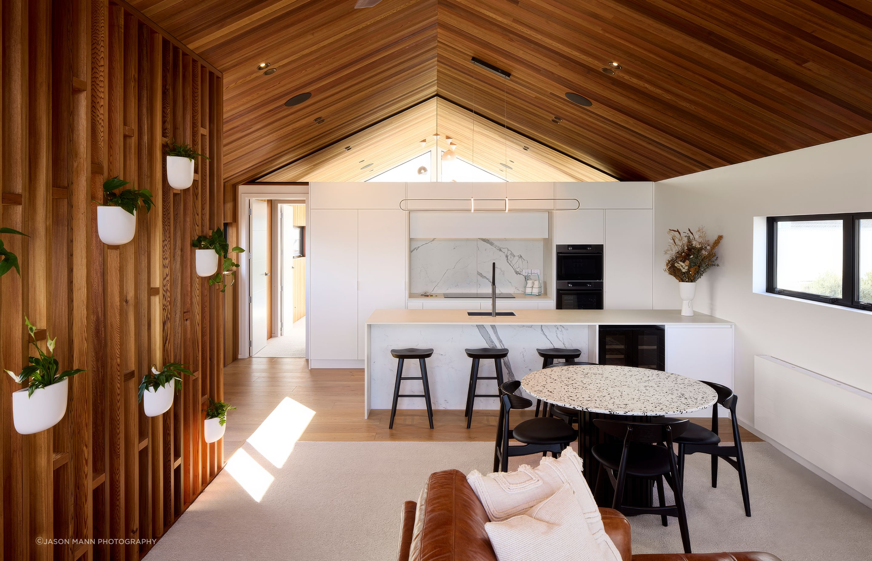 Kitchen-2upscaled-standard-v2-2x.png