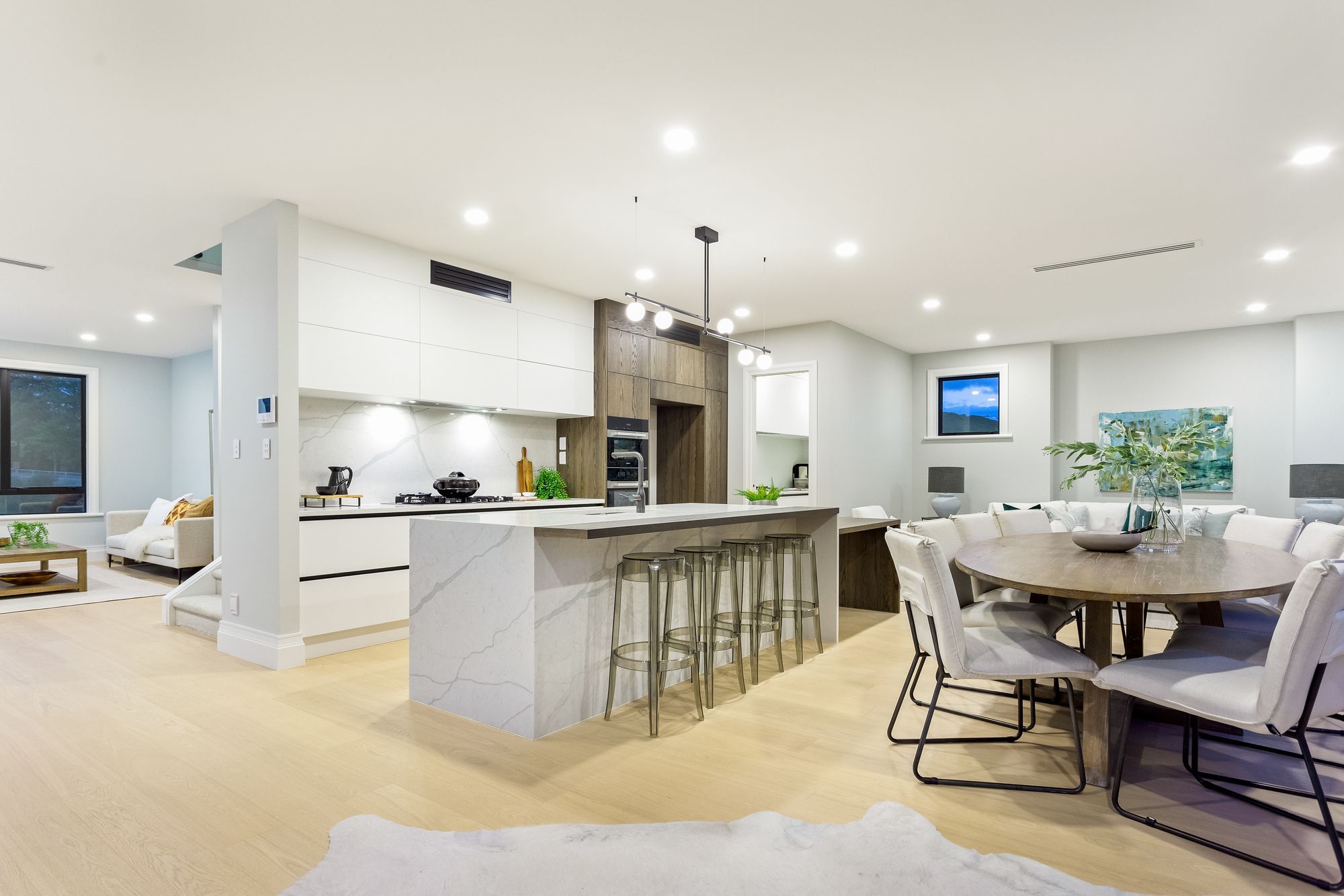 Kitchen-sideview.jpg