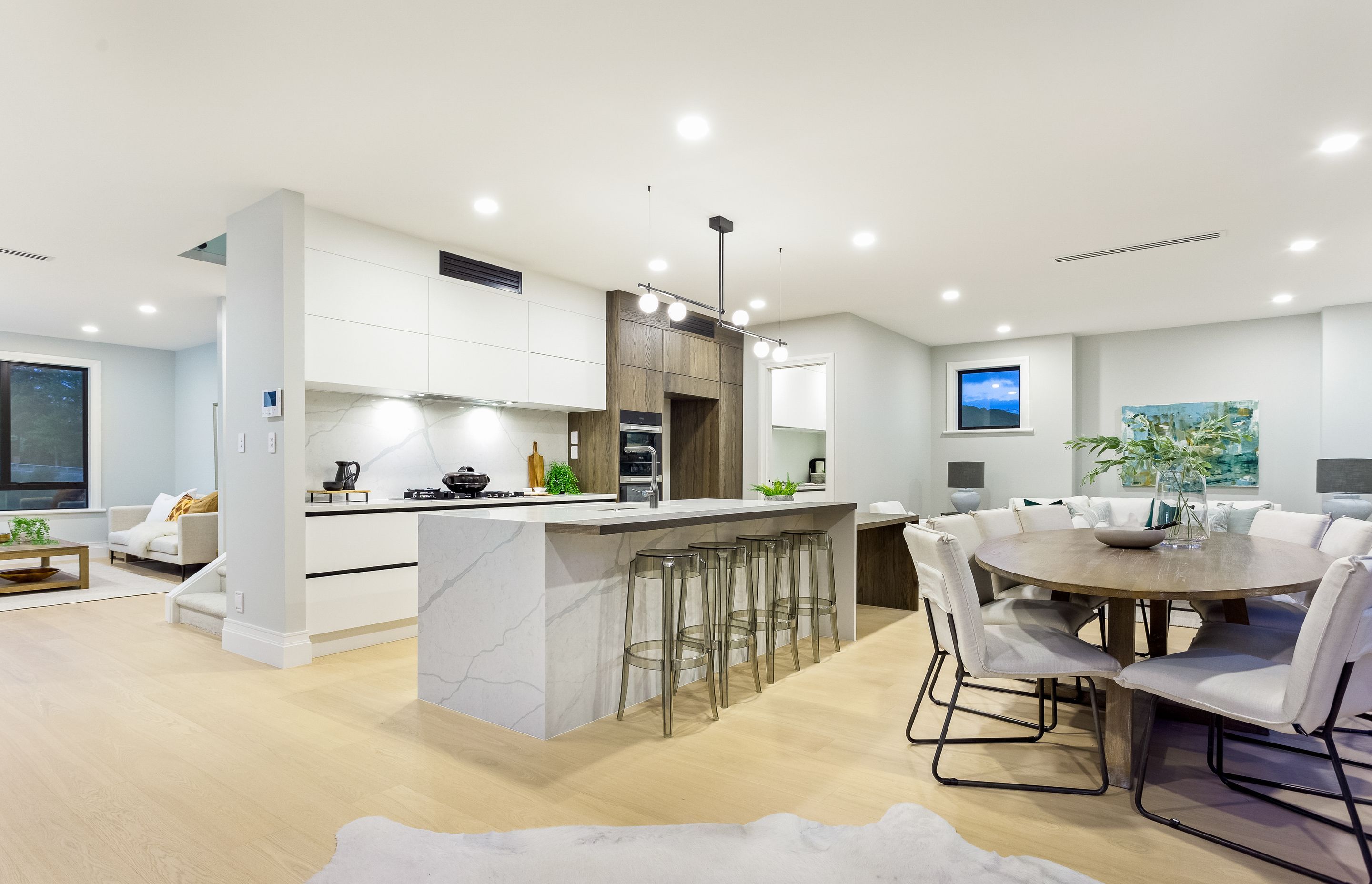 Kitchen-sideview.jpg