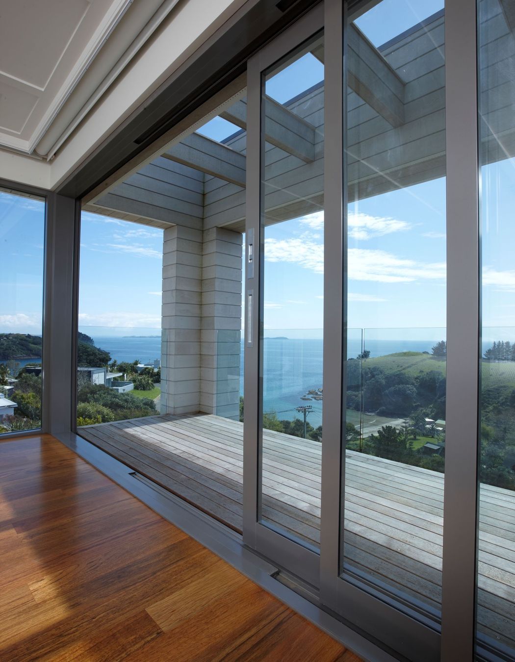 Entertainers Paradise, Waiheke