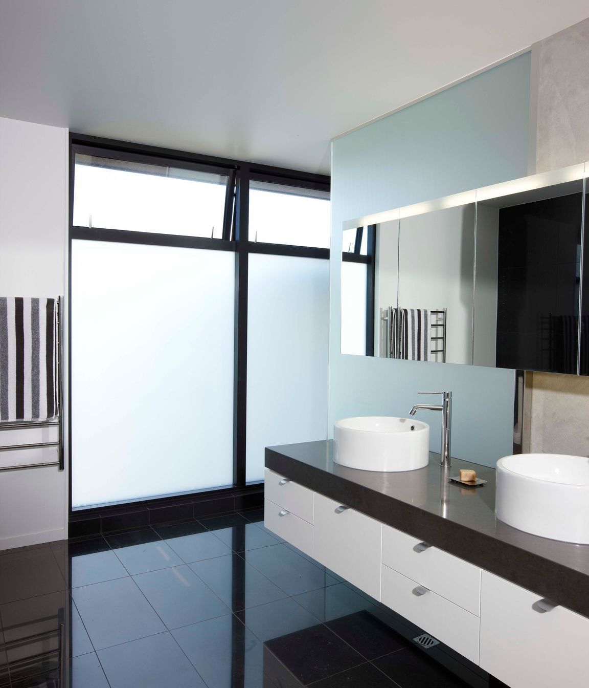 Open and Easy Access, Omaha