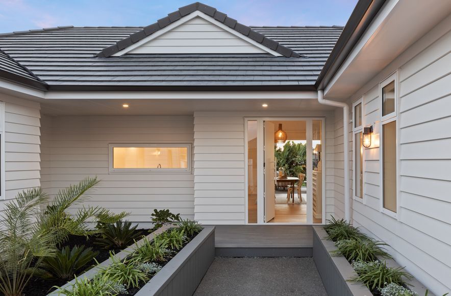Hamptons-Style Luxury In The Bay Of Plenty