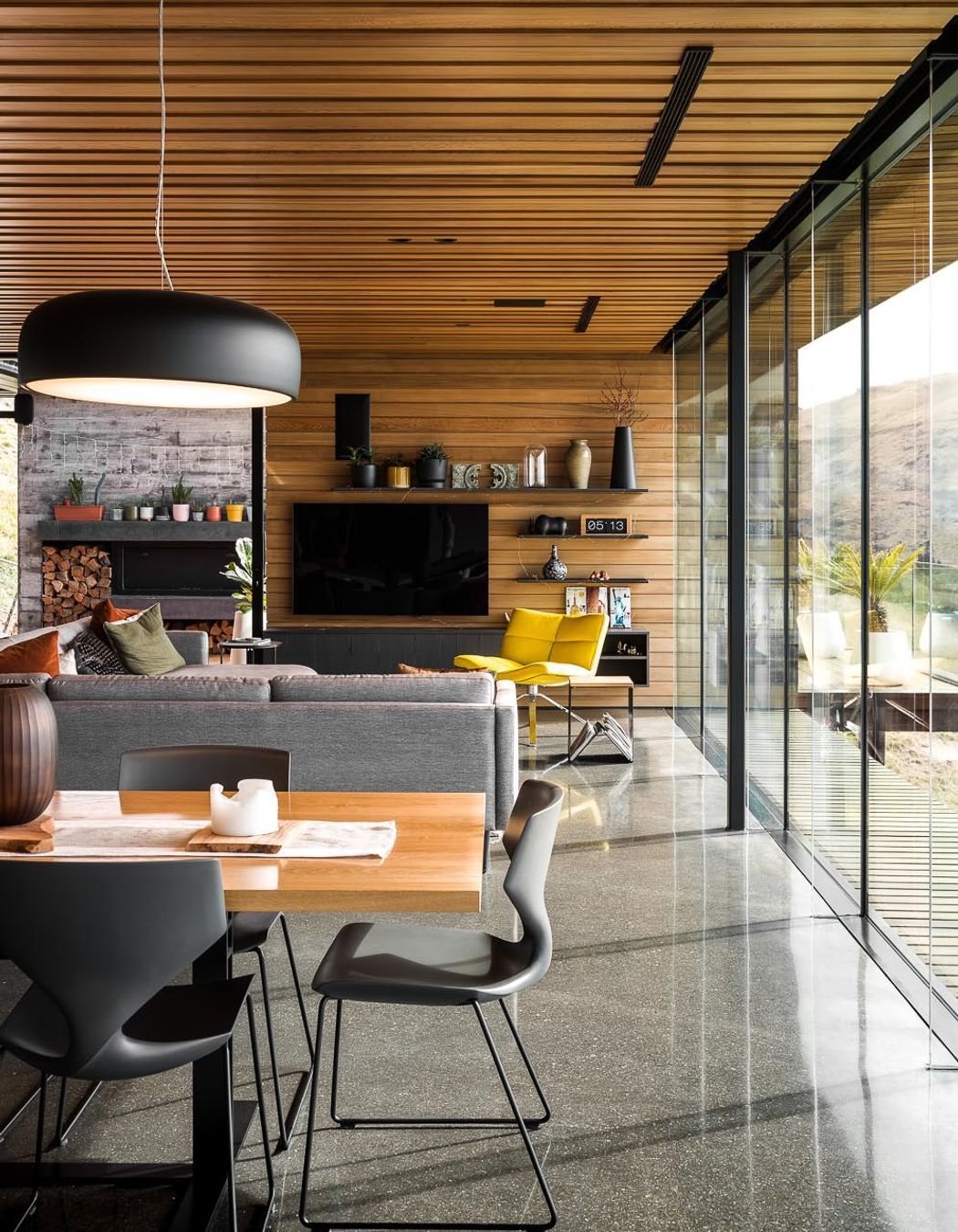 The north-west aspect of the building allows afternoon sun to enter the space.