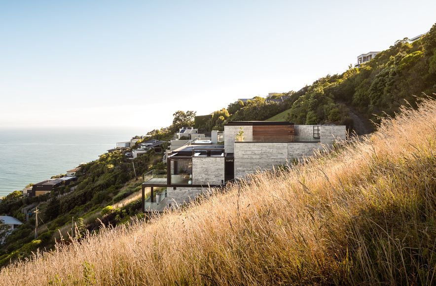 Scarborough Béton Brut: a dramatic in-situ concrete house