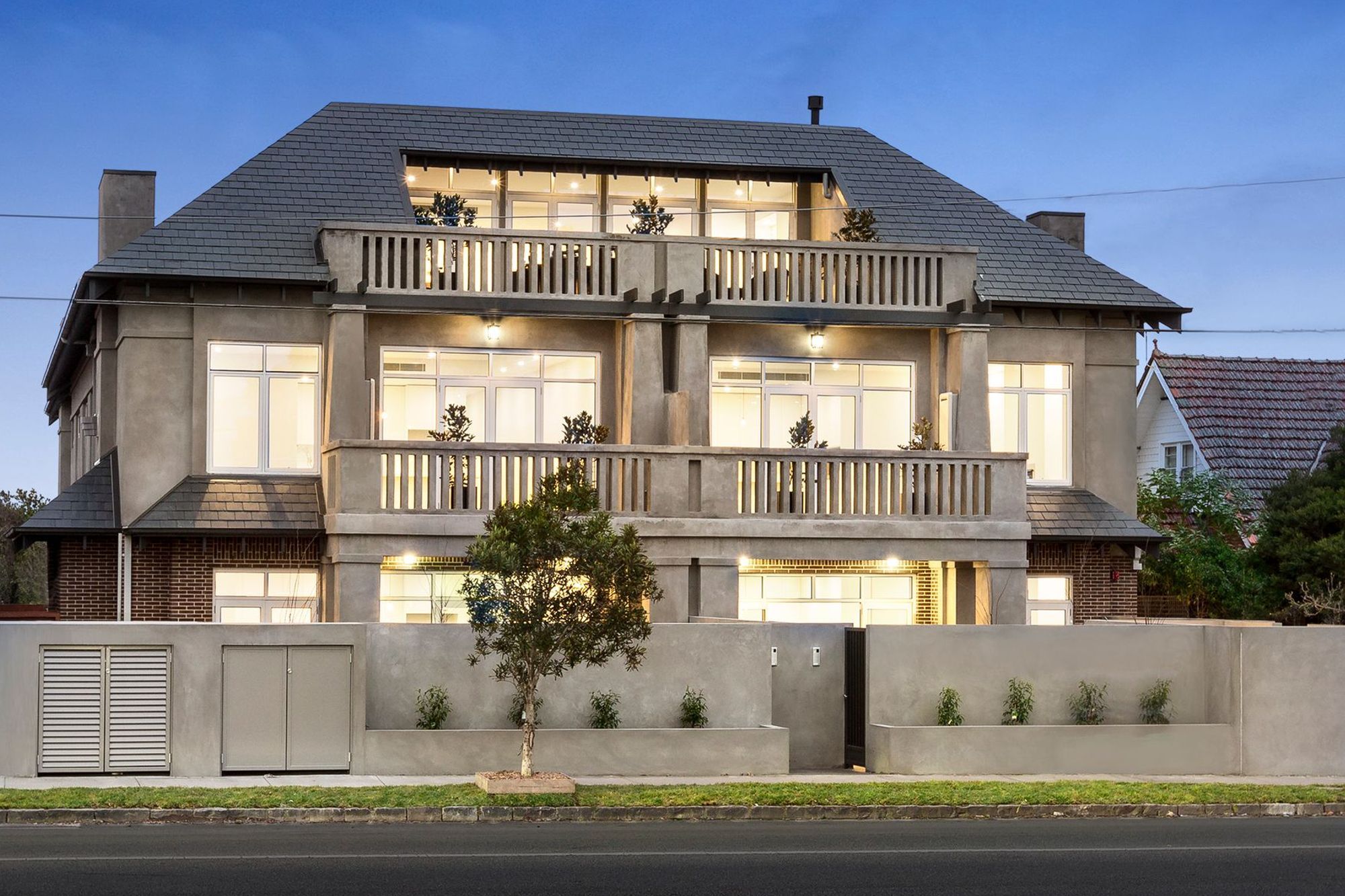 Burke Rd Penthouse