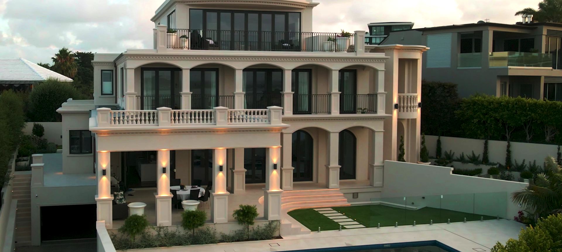 Orakei Luxury Home banner