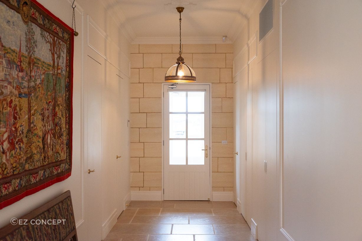 Little-River-Hallway-Frony-Angle.jpg