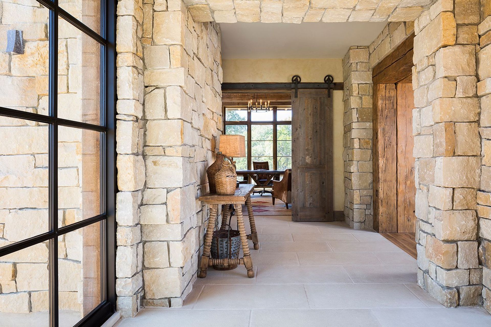 Llano-Ranch-Foyer-ALIGN-Austin-Architects.jpg