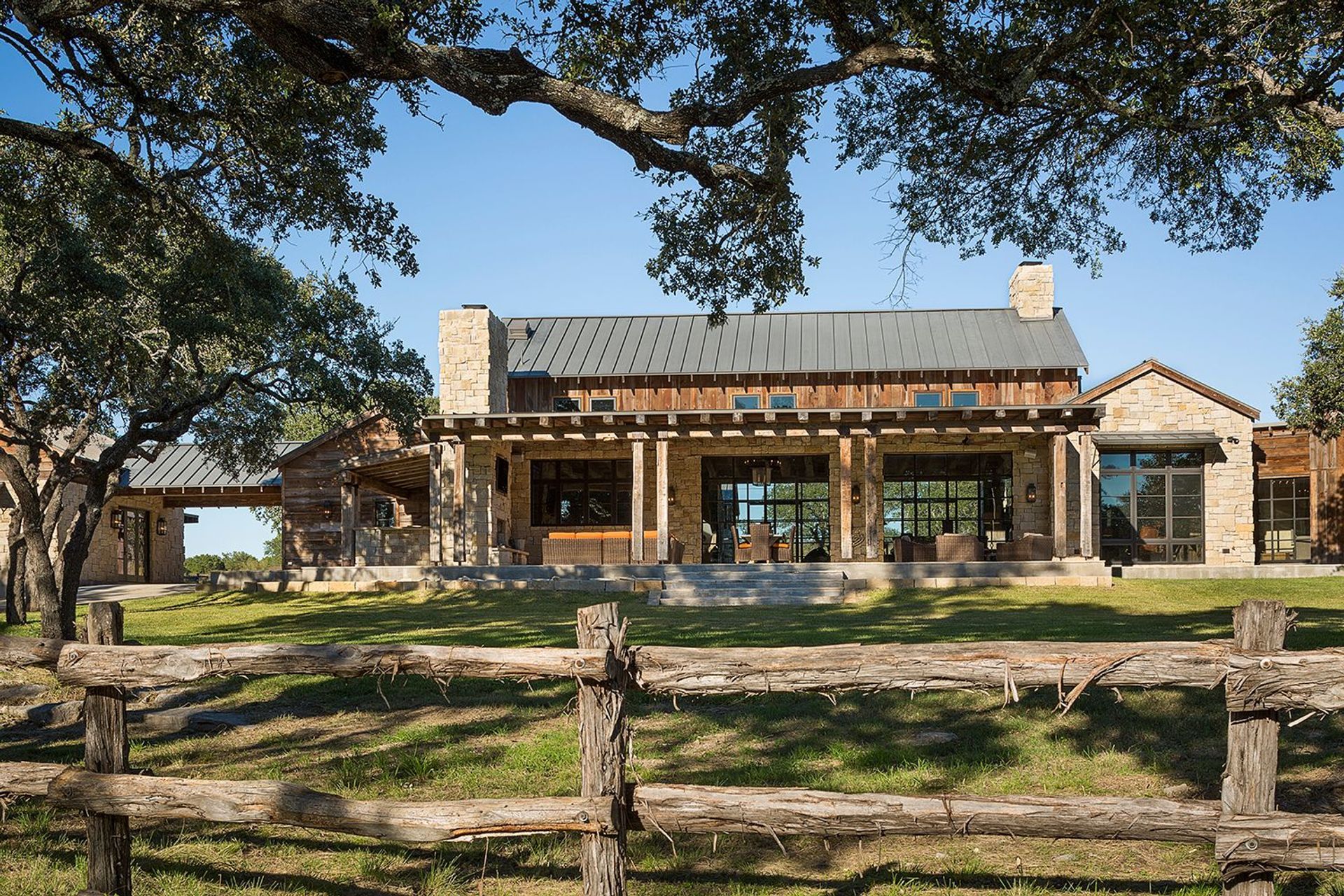 Llano-Ranch-Rear-Exterior-ALIGN-Austin-Architects-v3.jpg