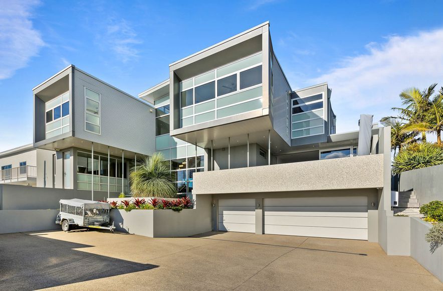 Tiri Rd House