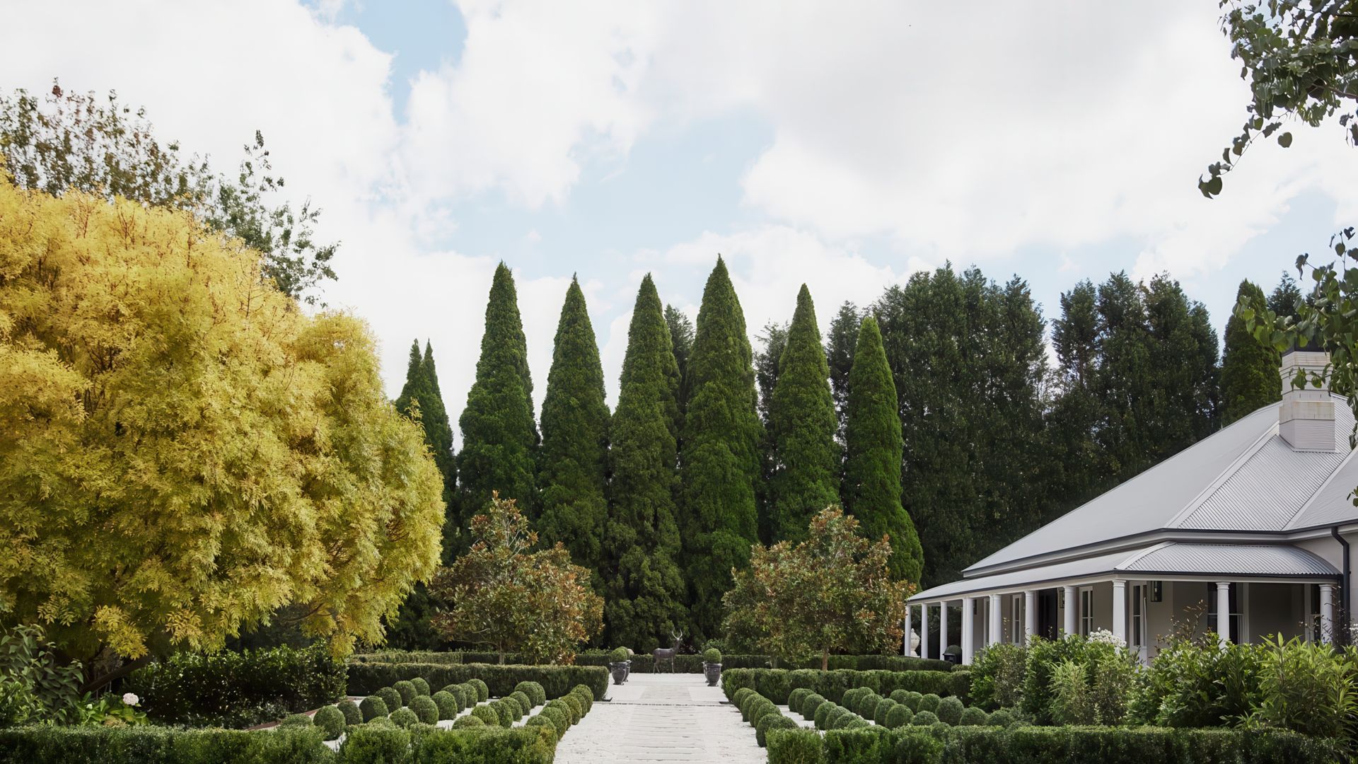 Parterre Manor banner