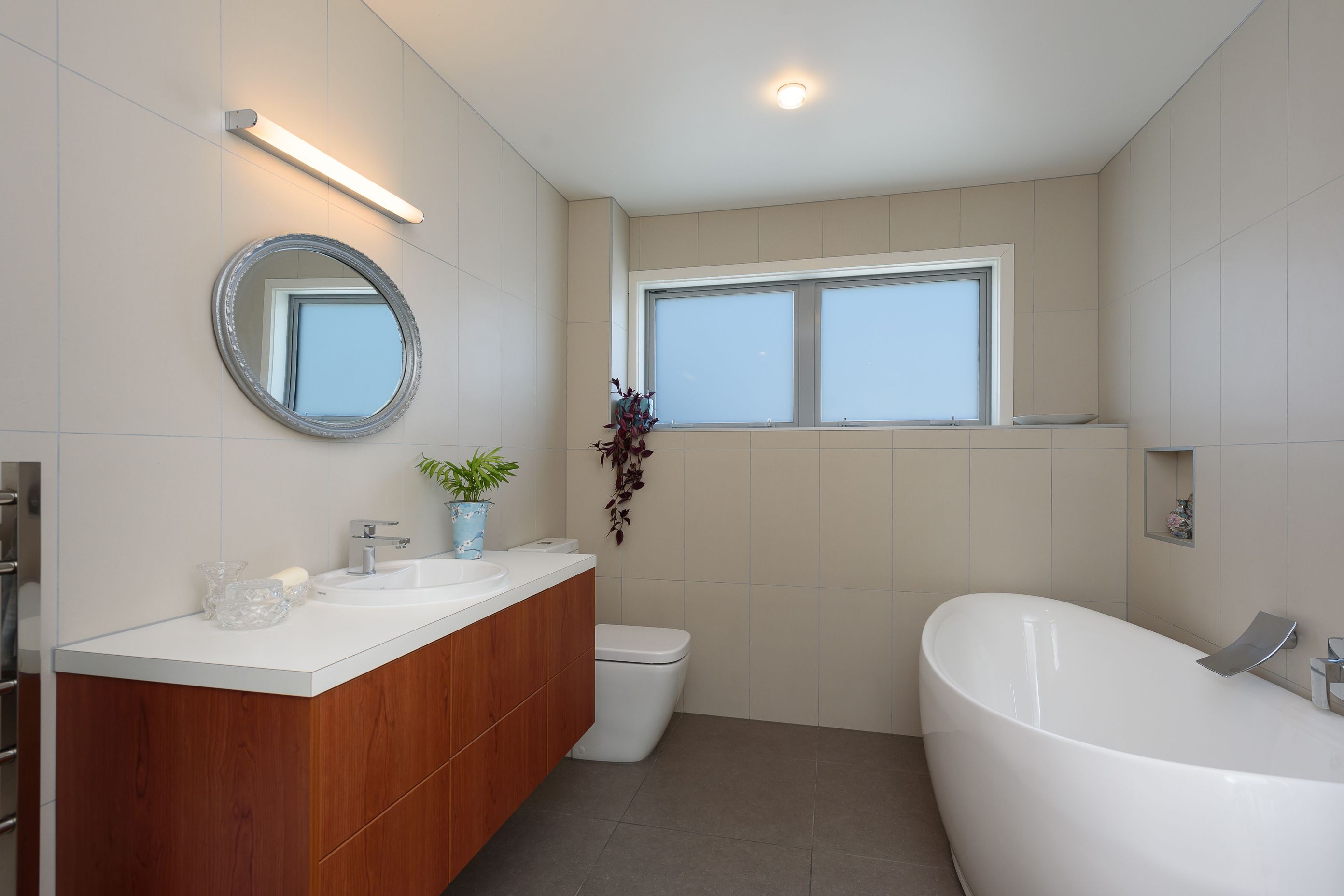 Main-Bath.jpg