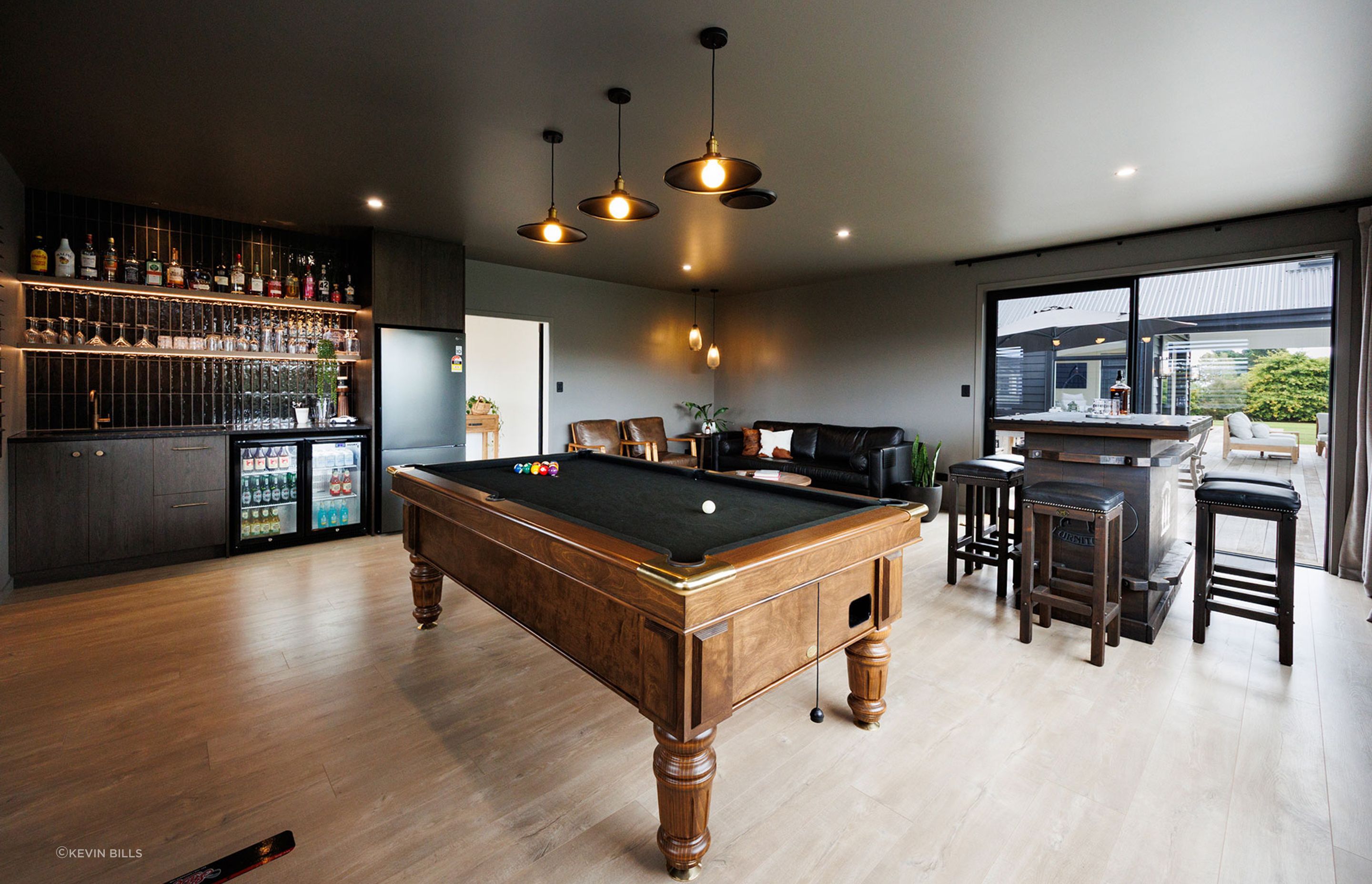 ManawatuZanderpoolbarroom.jpg