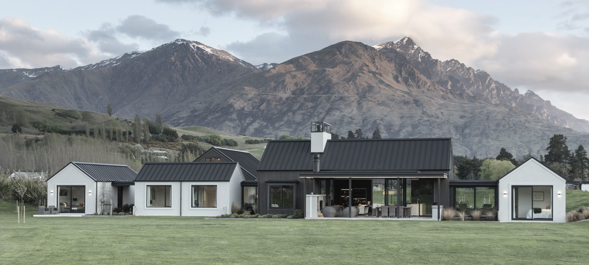 Lower Shotover Road House banner