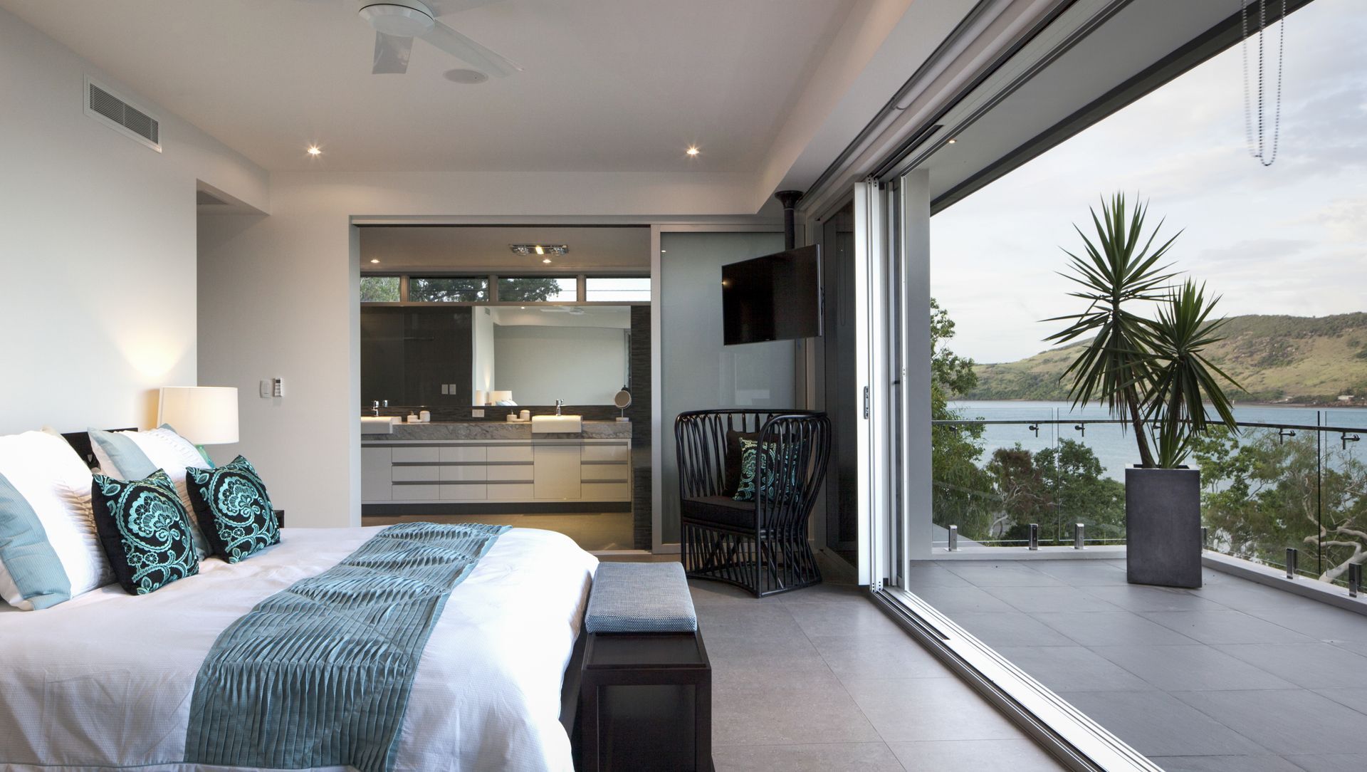Hamilton Island banner