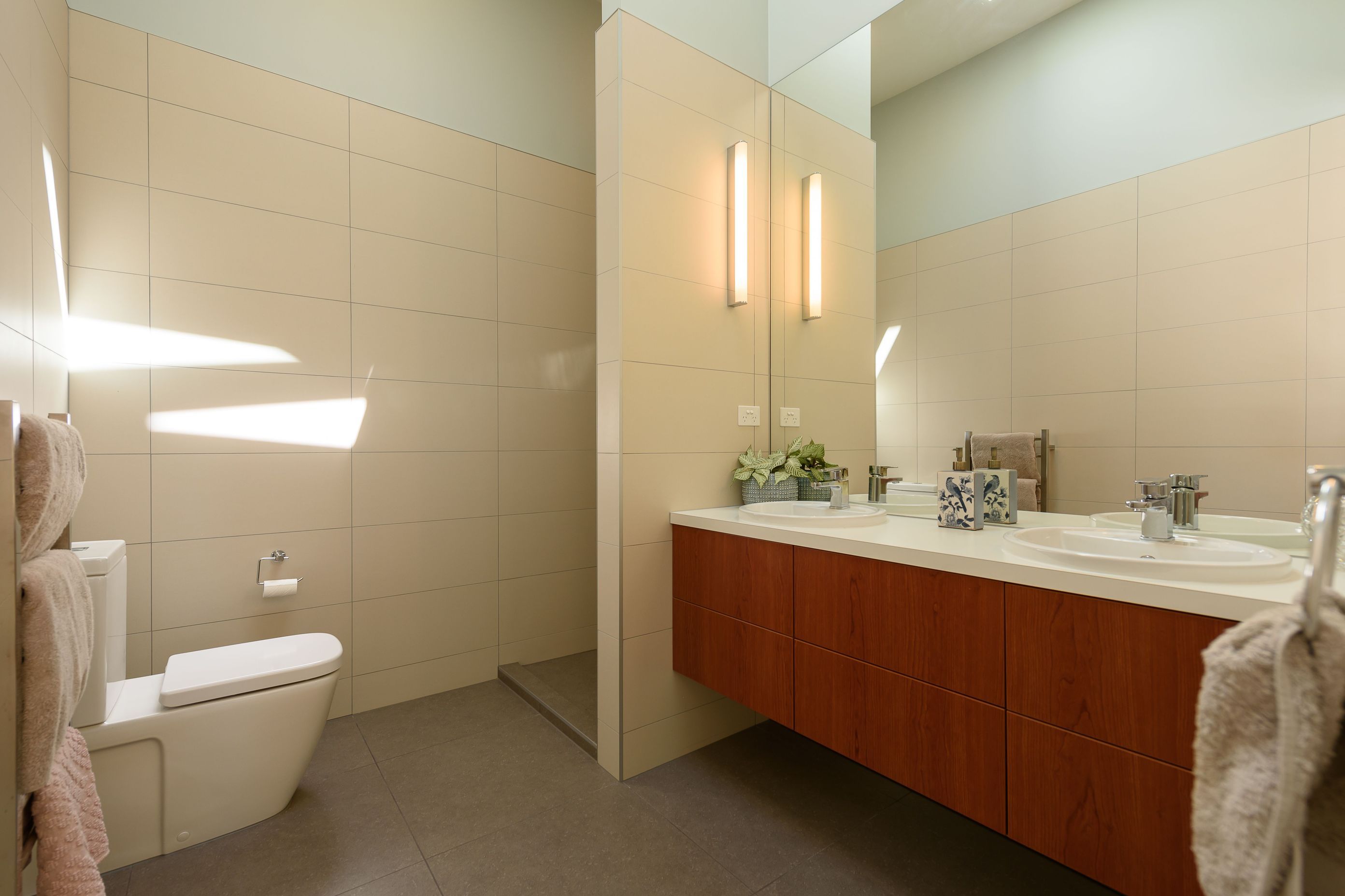 Master-Ensuite.jpg