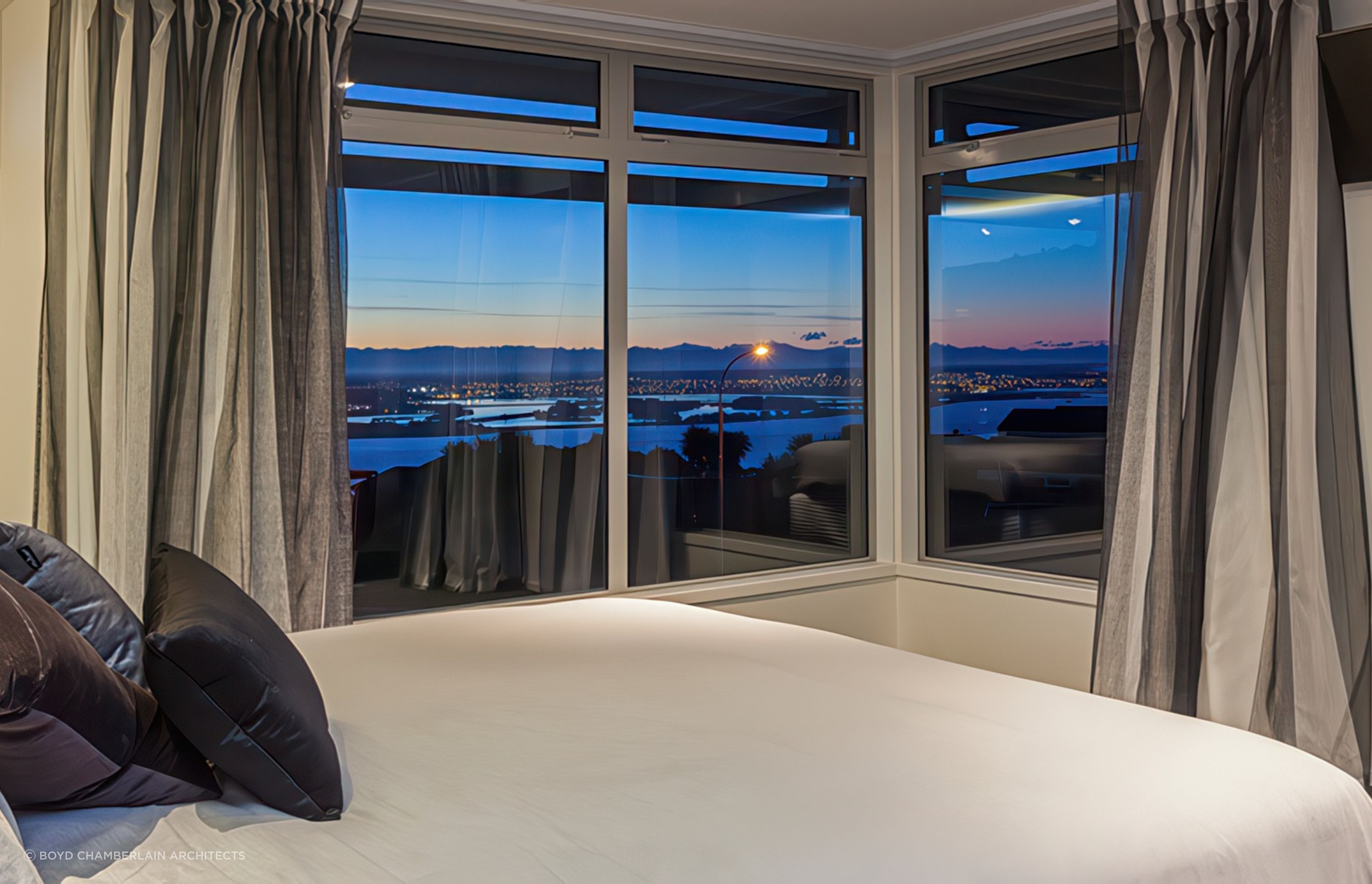 Master-bedroom-city-view-gigapixel-low-resolution-v2-2x.jpeg