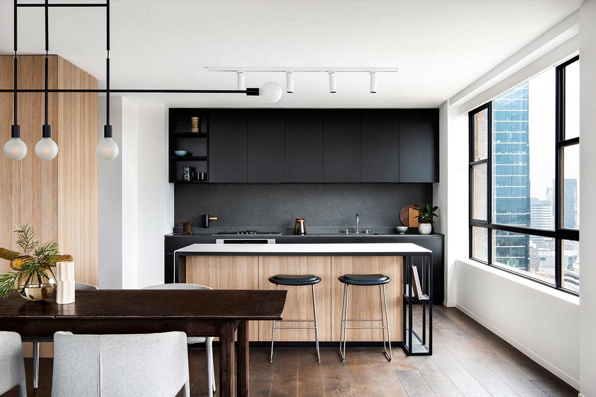 ^^&&**Spring Street Apartment