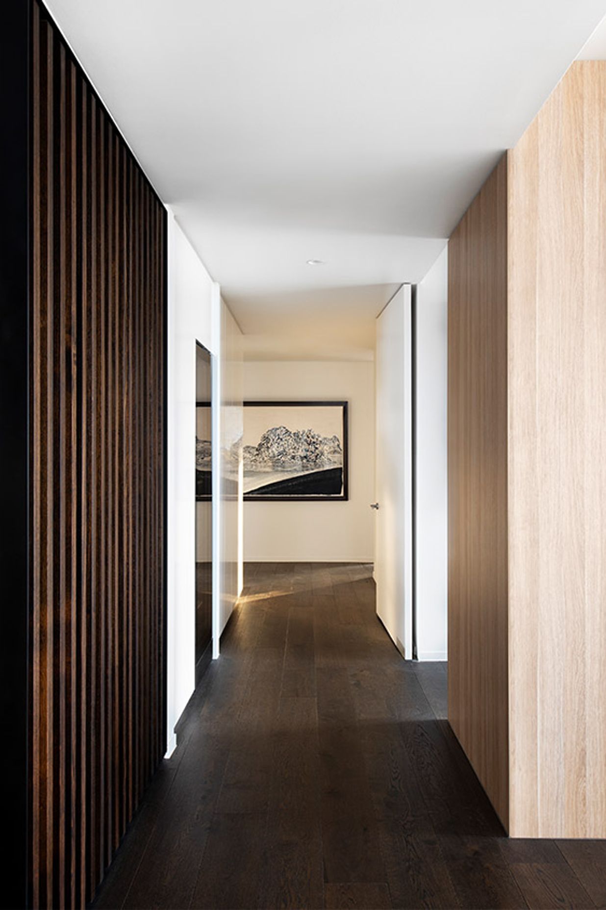 ^^&&**Spring Street Apartment