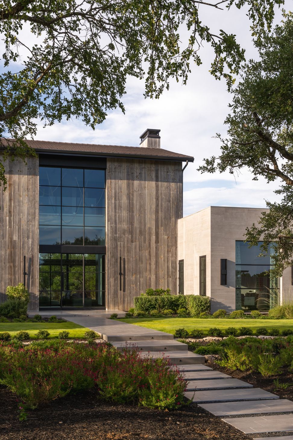 Modern-Showcase-Driftwood-Texas-Home-ALIGN-Austin-Architects-2.jpg