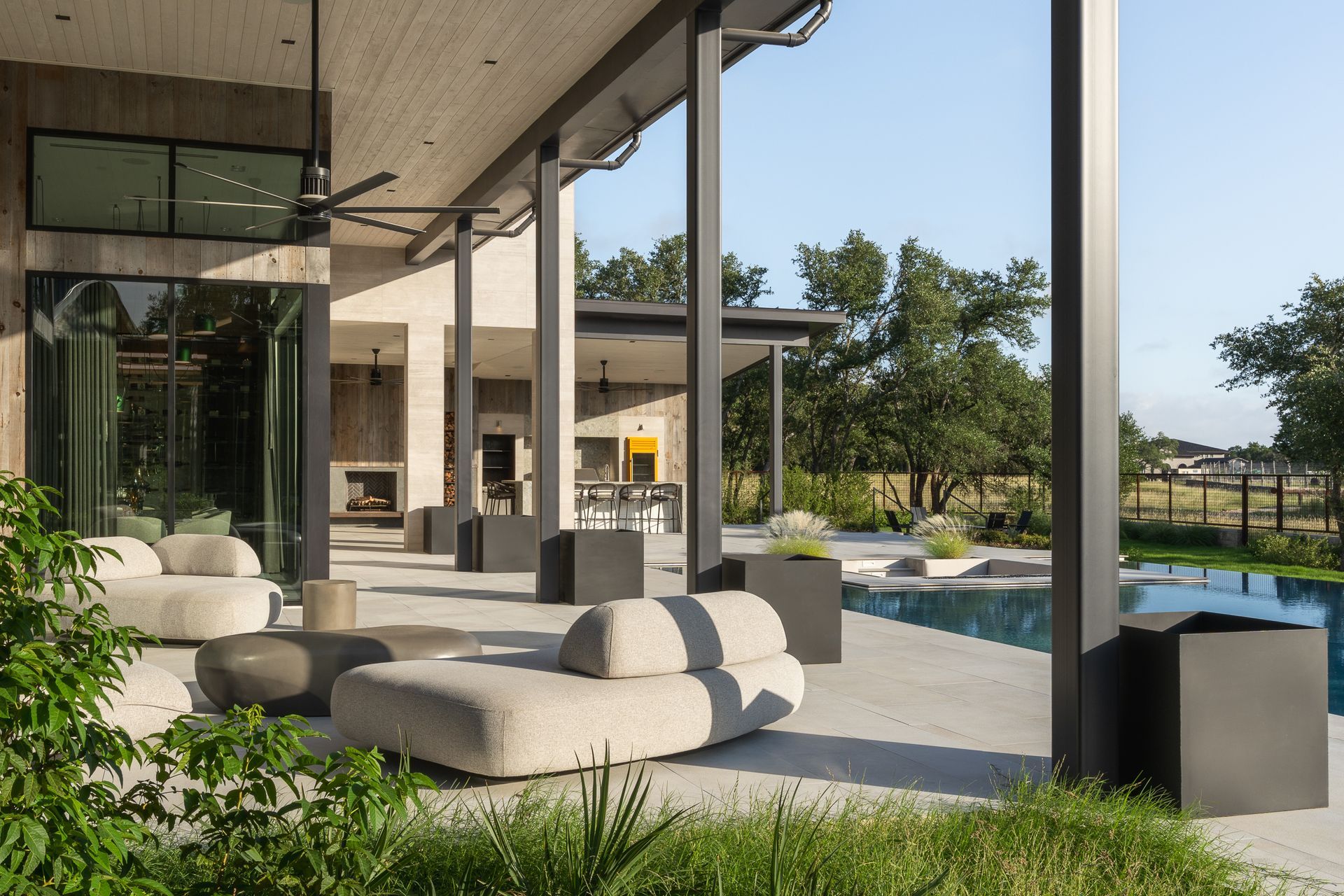 Modern-Showcase-Driftwood-Texas-Home-ALIGN-Austin-Architects-7.jpg