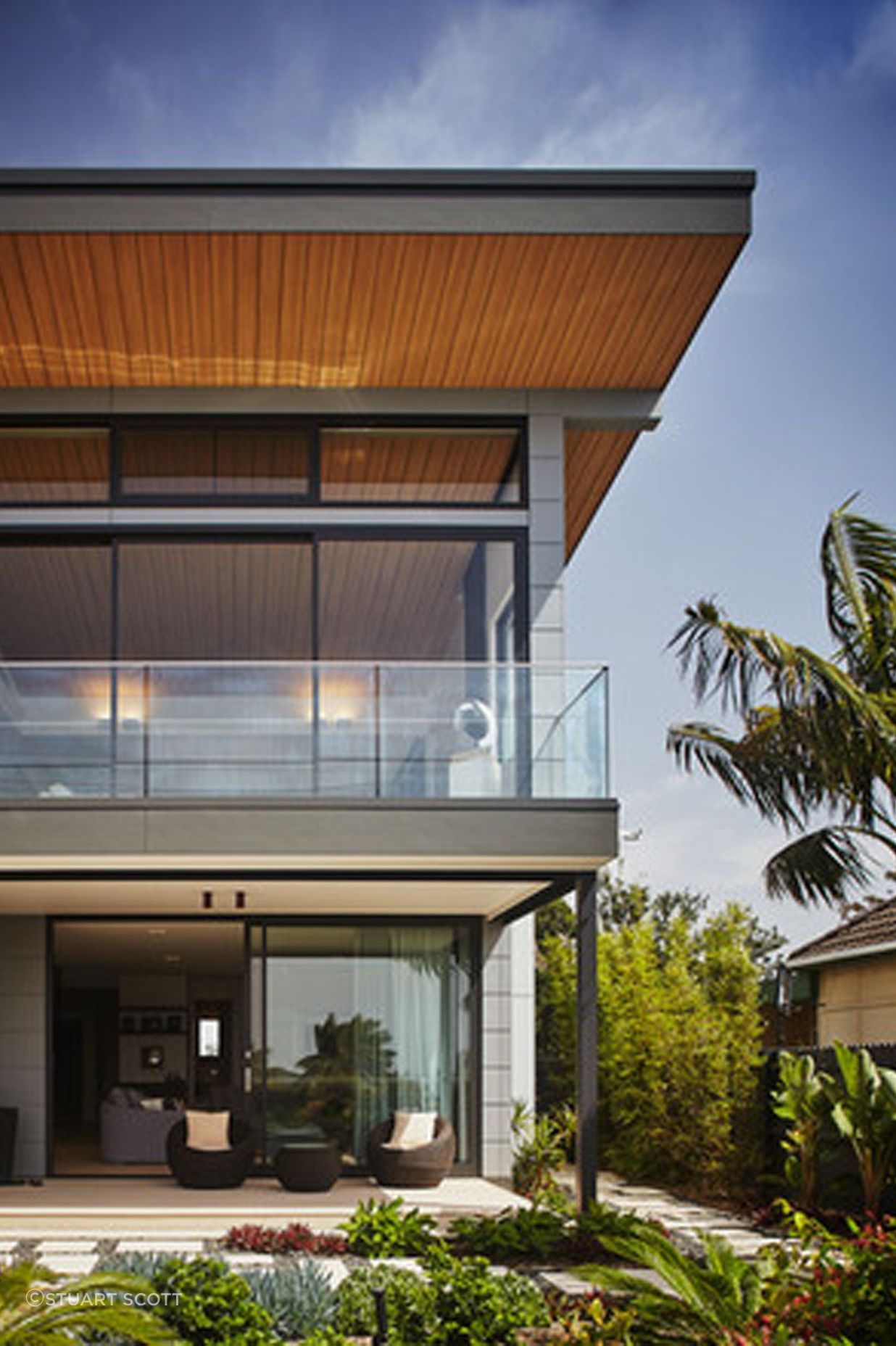 Mona-Vale02.jpg