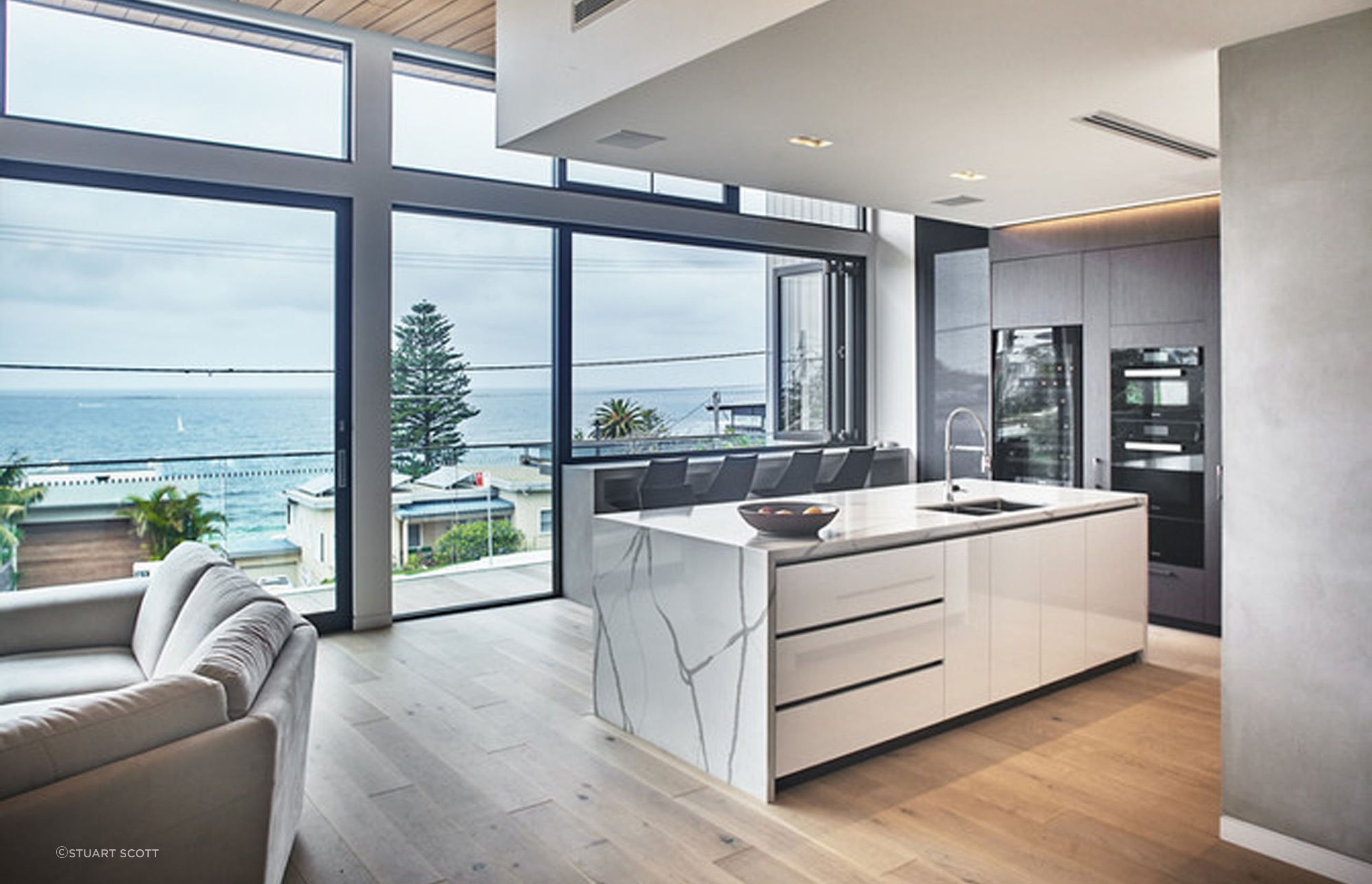 Mona-Vale04.jpg