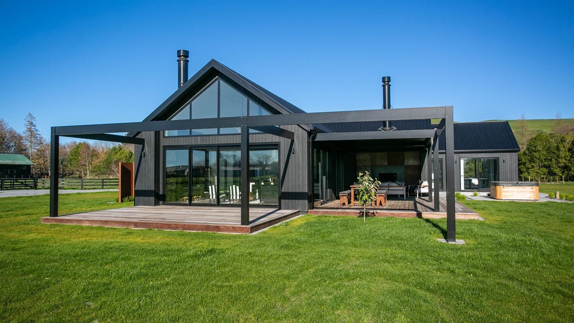 NZ Louvres Ltd- Extend the frames banner