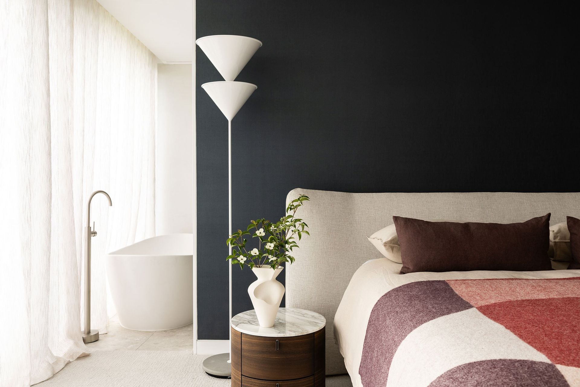 Mosman-northshoreSydney-interiordesign-bathroom-luxuryensuite-freestandingbath-studiobelle-luxuryhomes-european-stone-.jpg