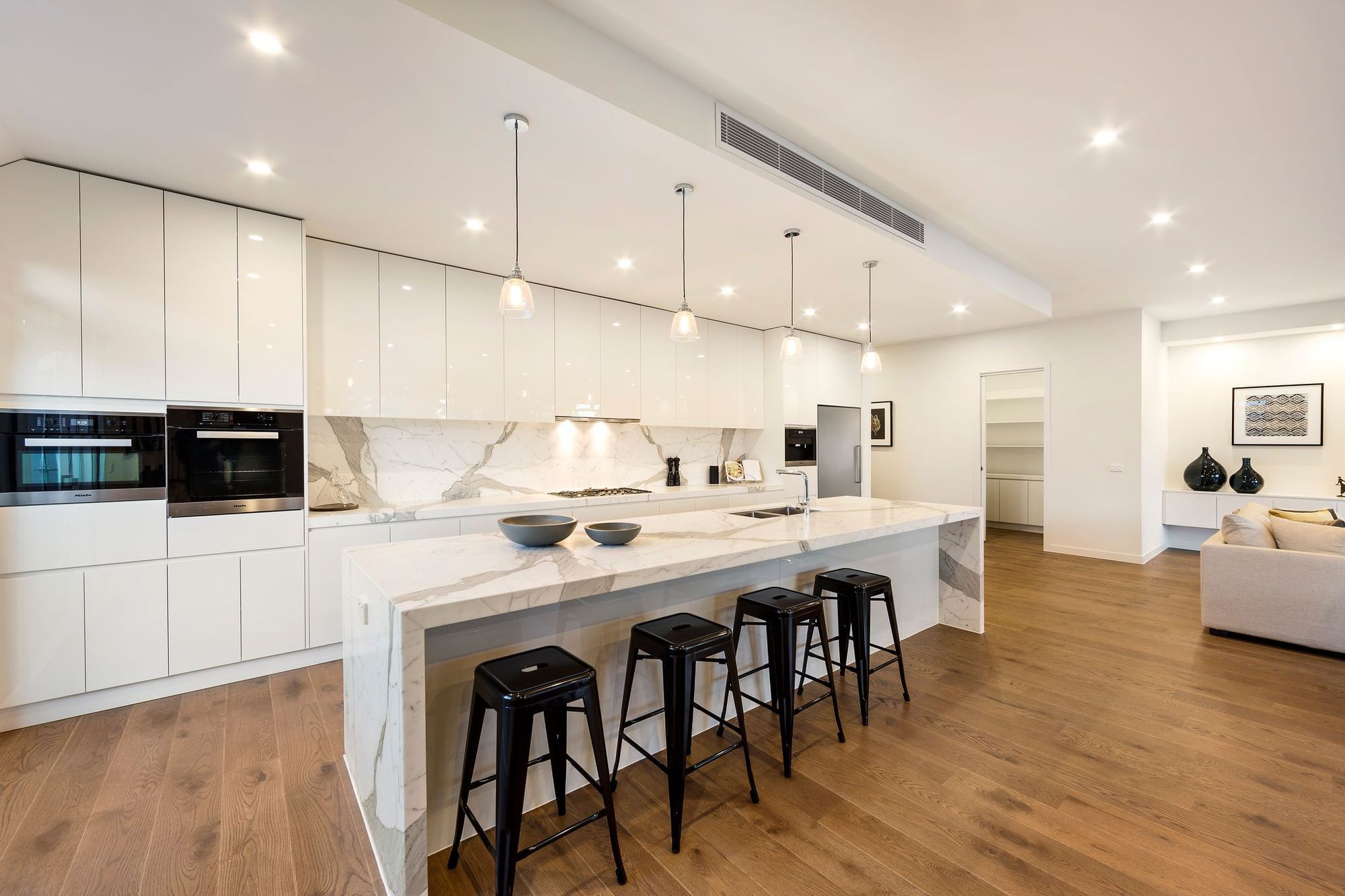 Burke Rd Penthouse