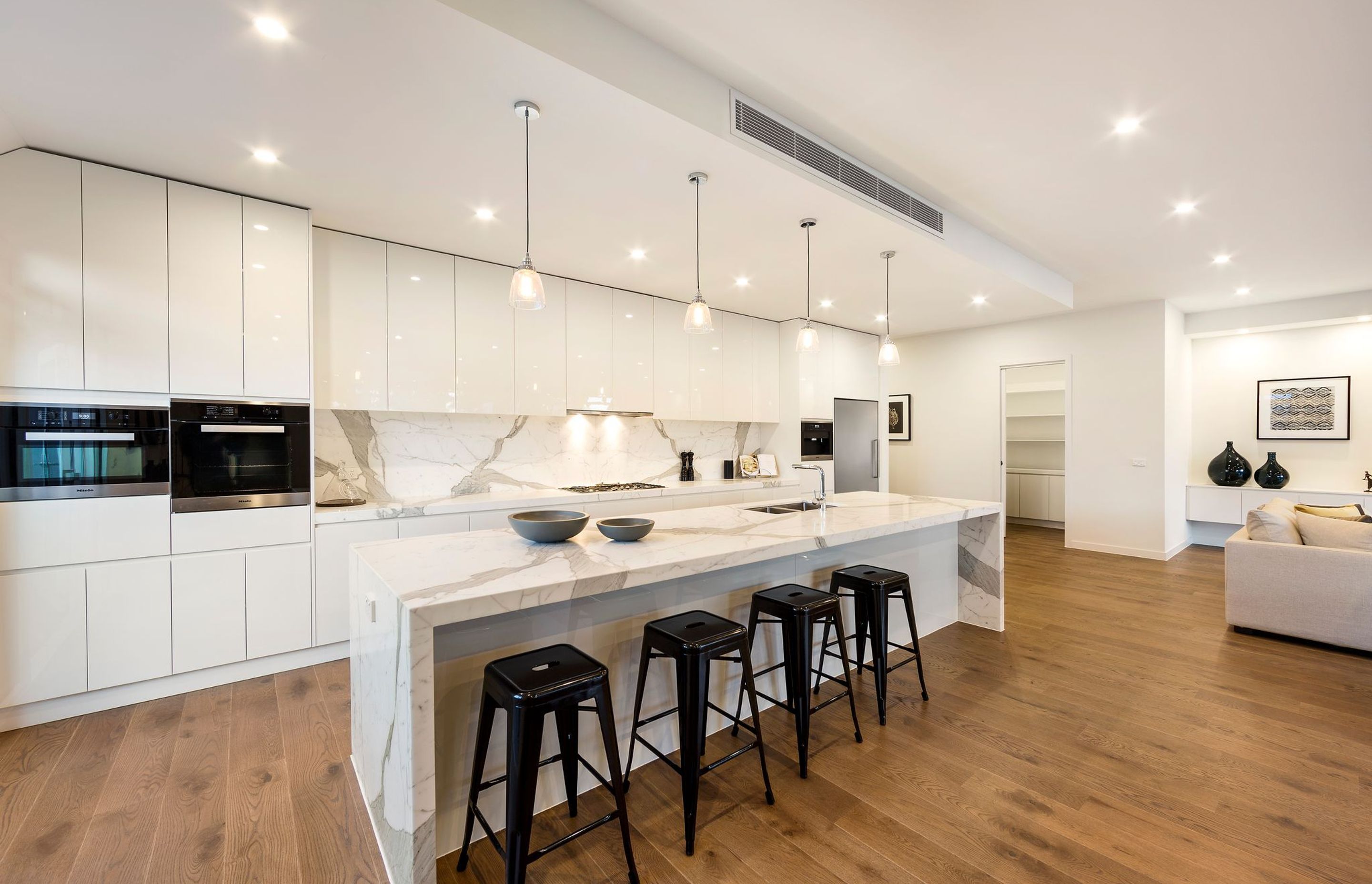 Burke Rd Penthouse
