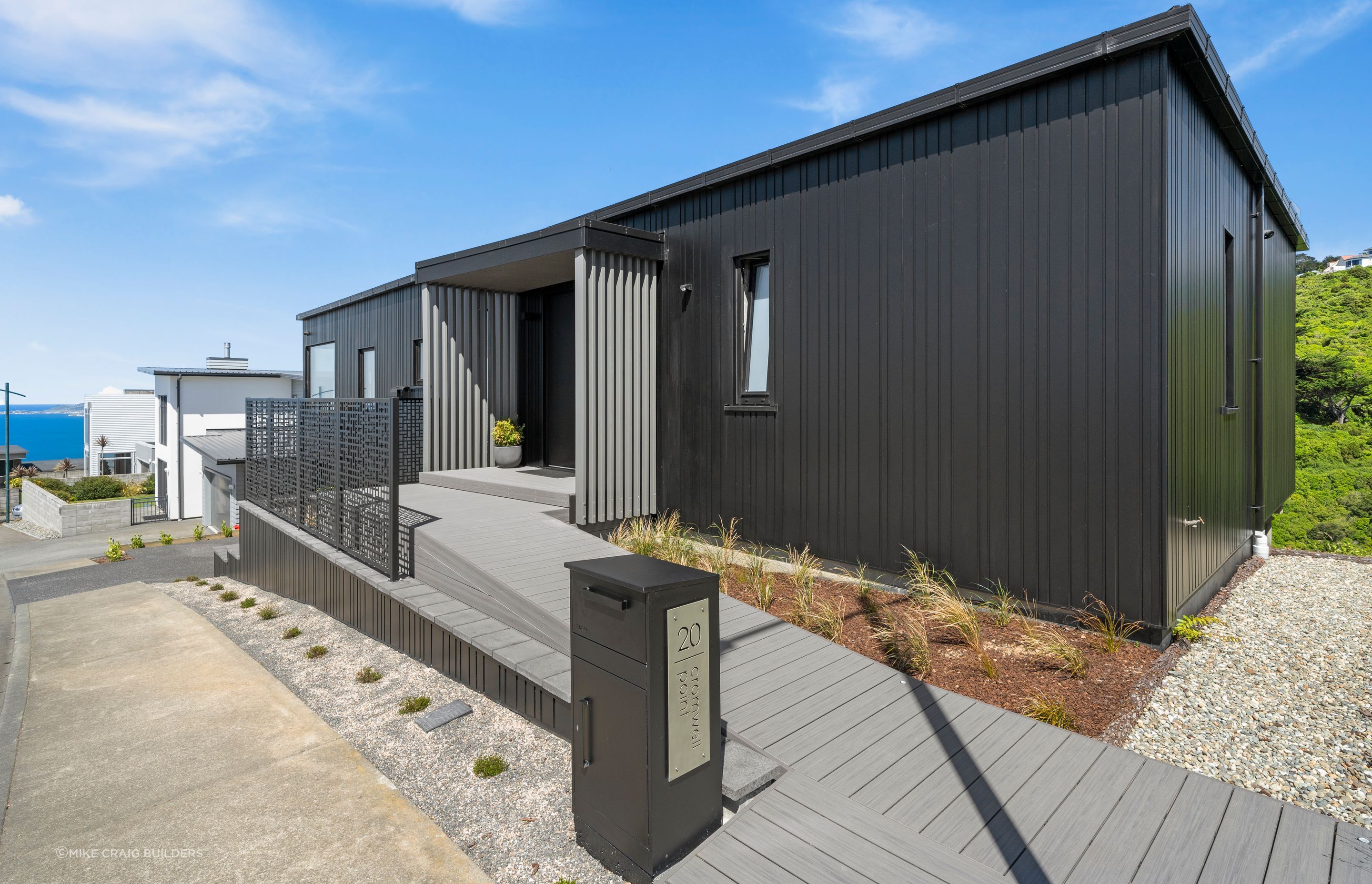NZCB-VOL8-12-20CromwellPoint-MikeCraig274XL19.jpg